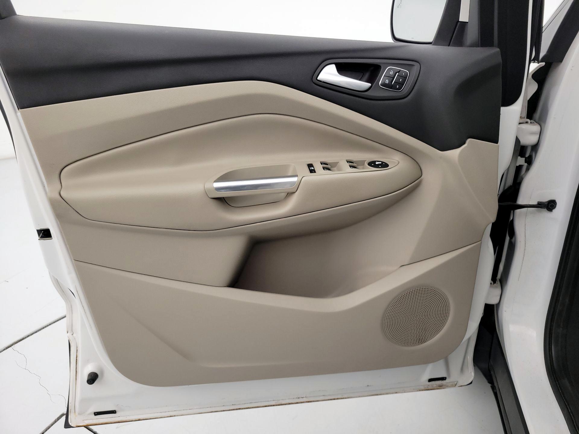 Thumbnail: 2015 Ford Escape - 12