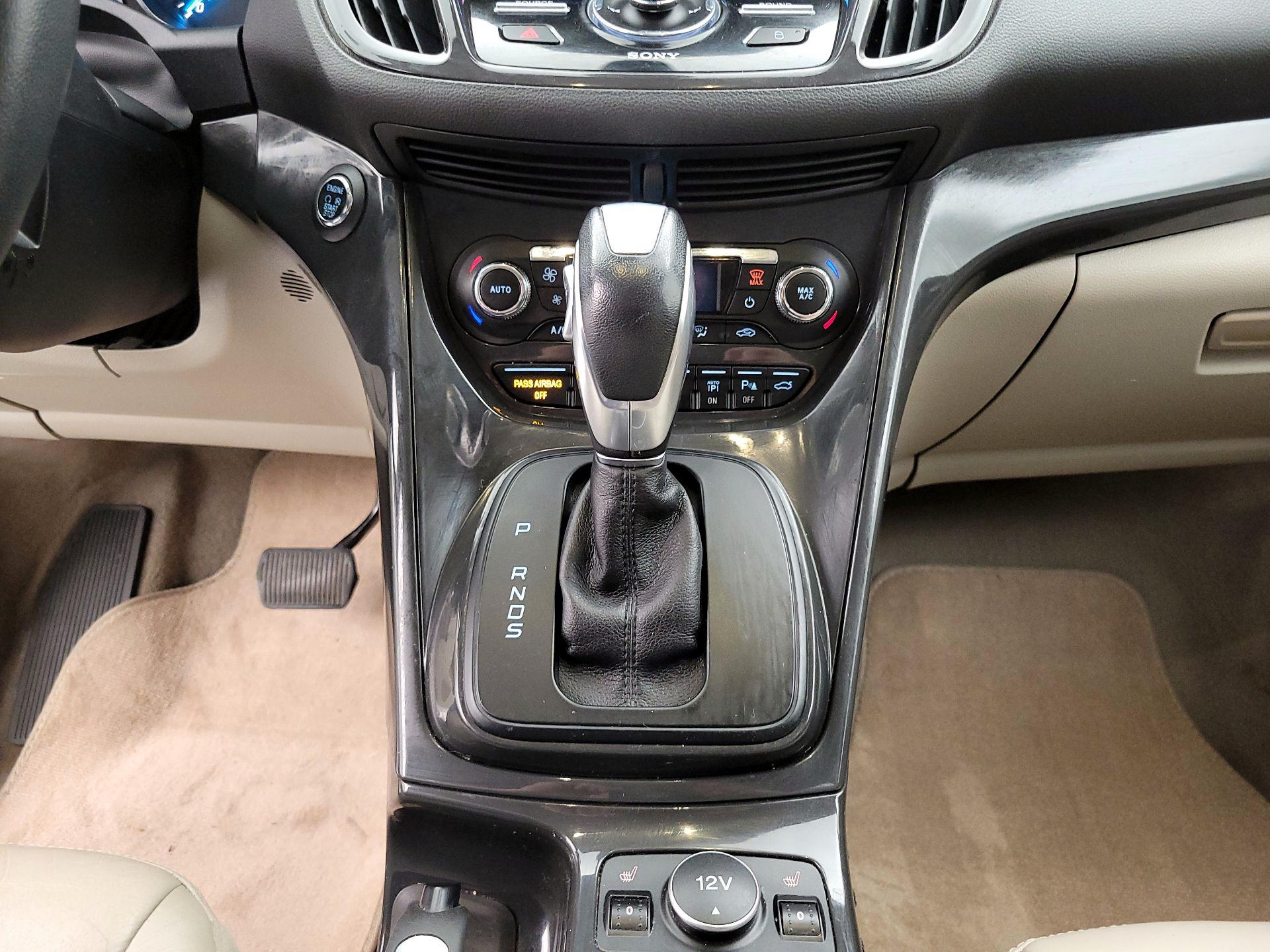 Thumbnail: 2015 Ford Escape - 18