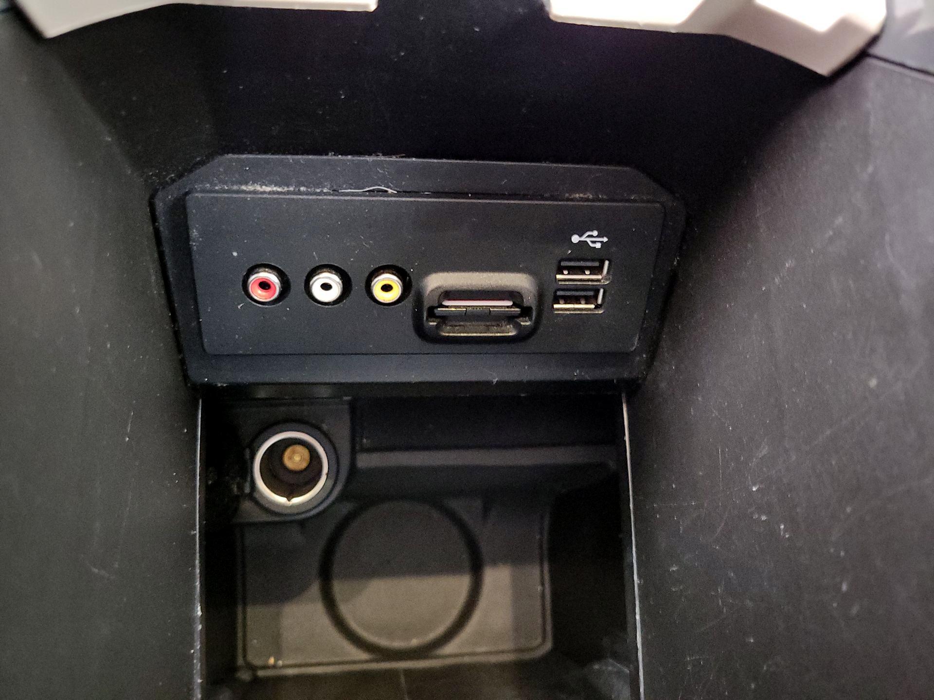 Thumbnail: 2015 Ford Escape - 19