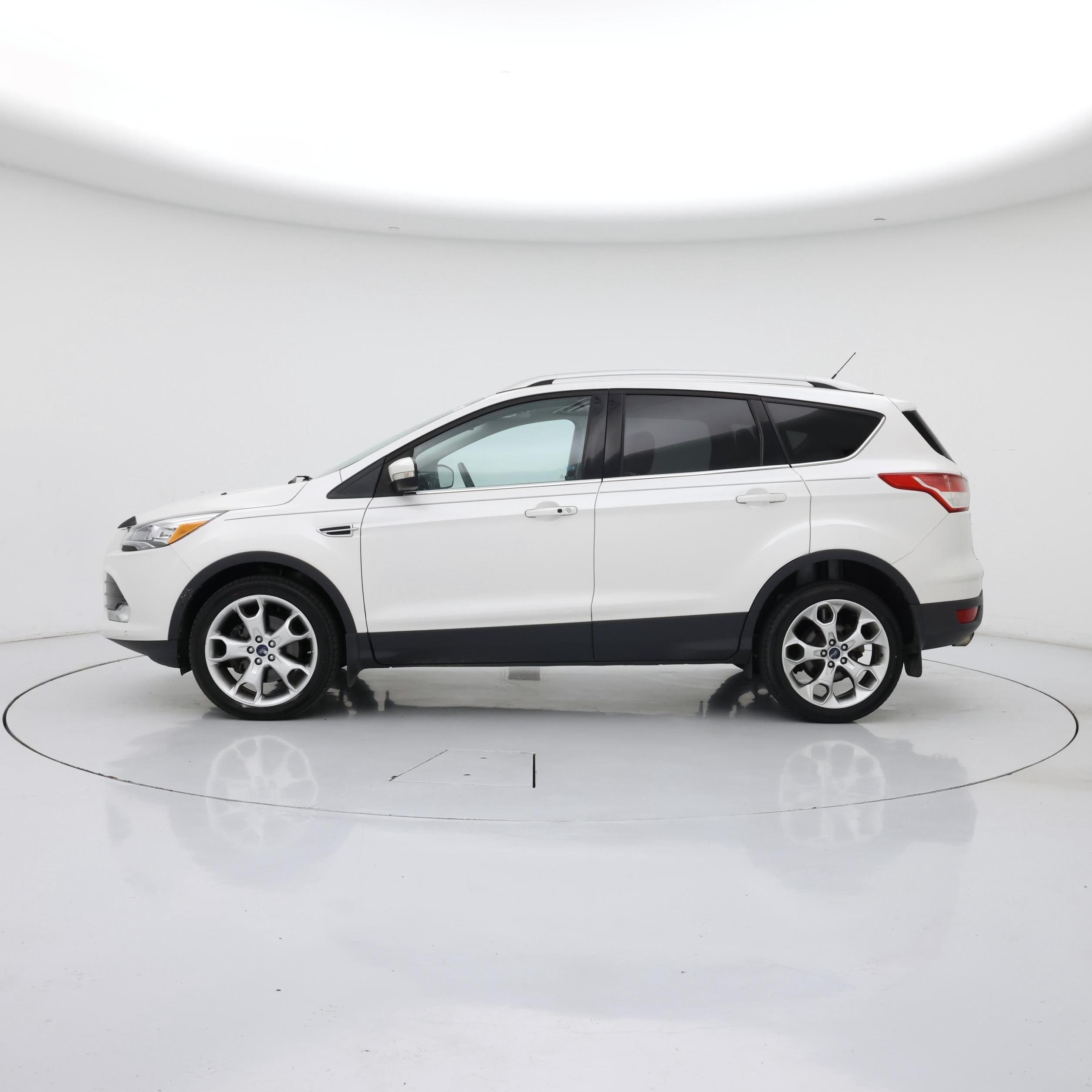Thumbnail: 2015 Ford Escape - 3