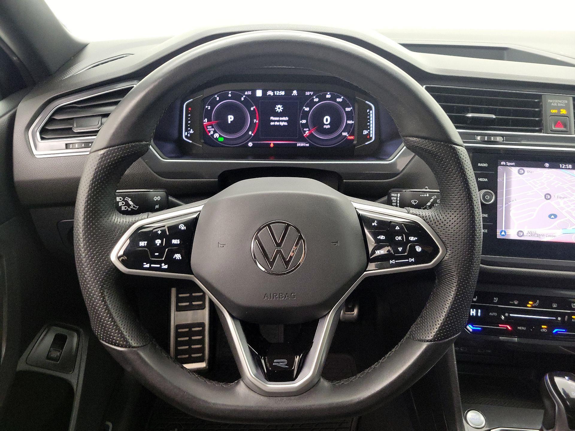 Thumbnail: 2022 Volkswagen Tiguan - 10