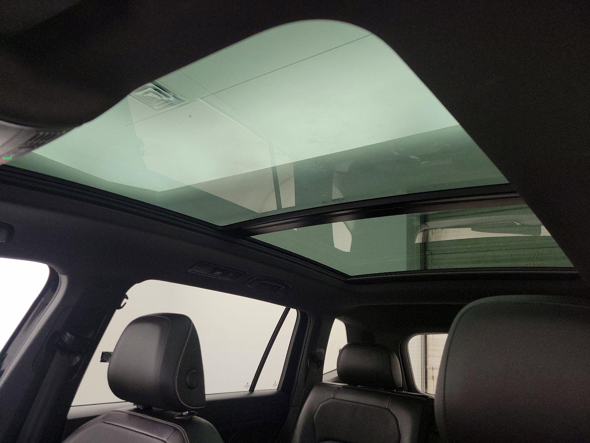 Thumbnail: 2022 Volkswagen Tiguan - 20