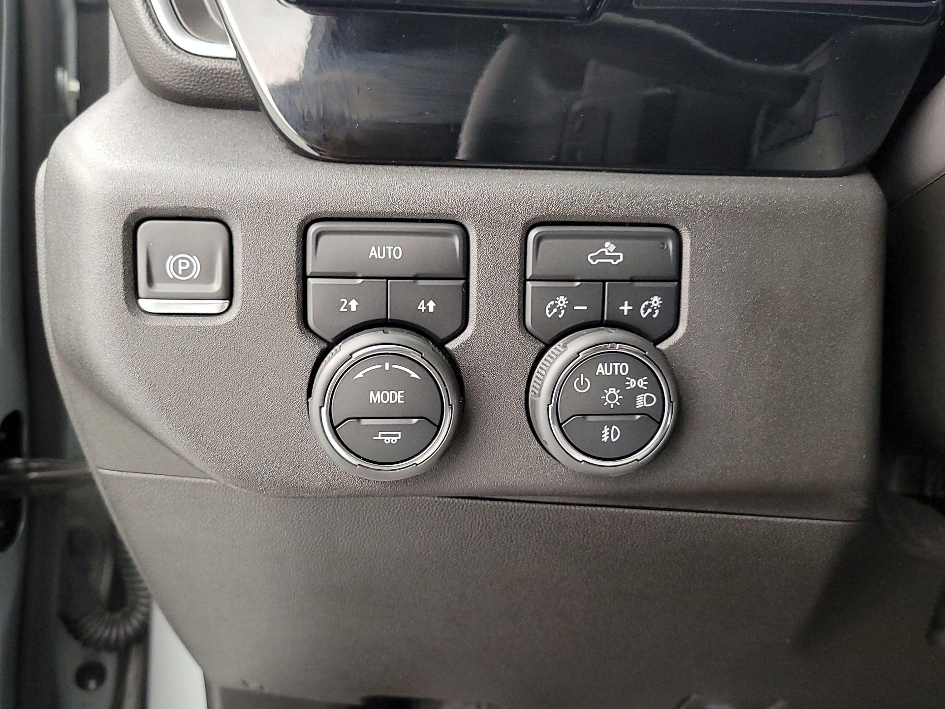 Thumbnail: 2024 Chevrolet Silverado 1500 - 13