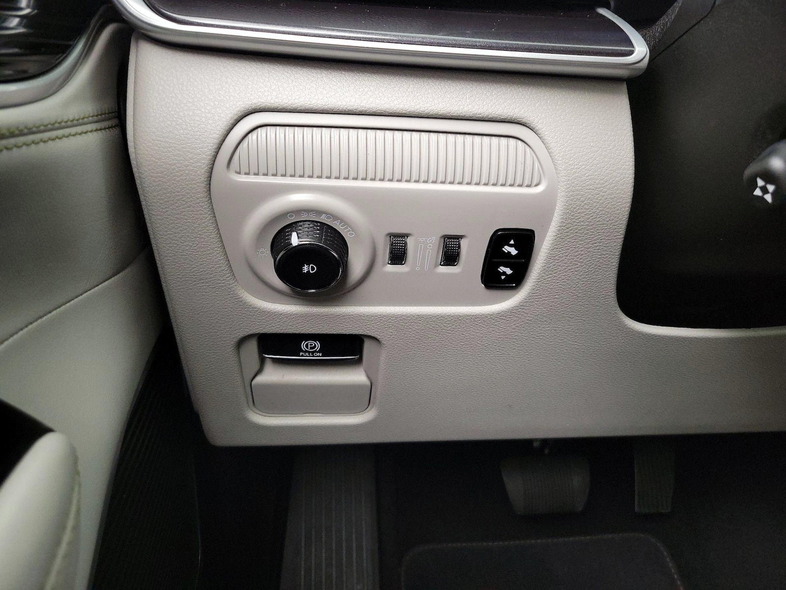 2024 Jeep Wagoneer Series I - Photo 14