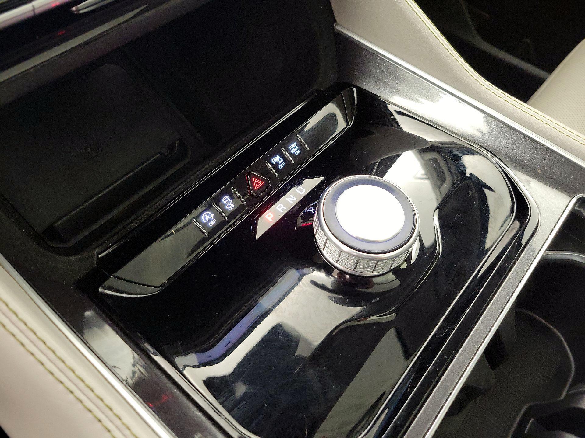 Thumbnail: 2024 Jeep Wagoneer - 18