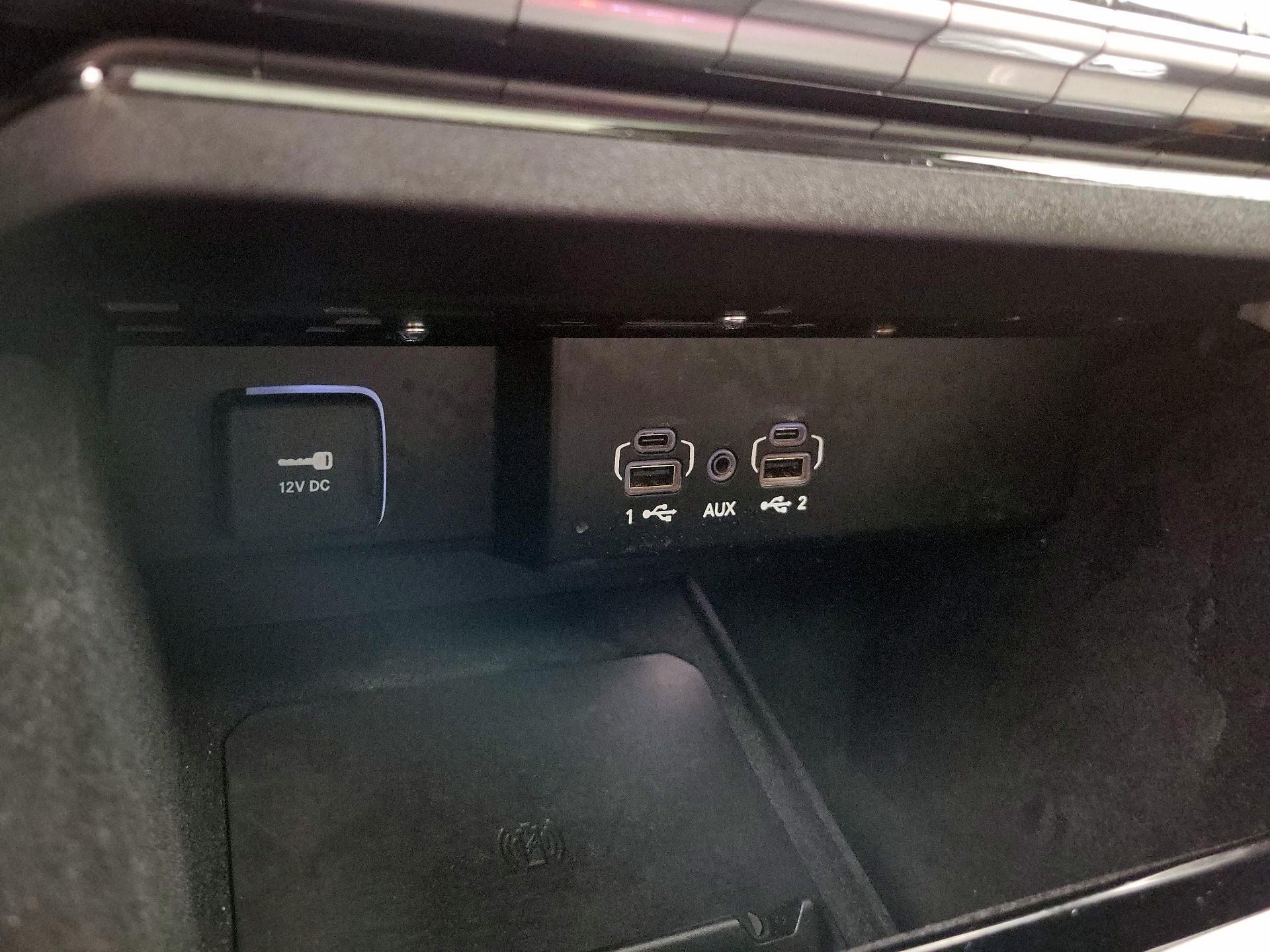 Thumbnail: 2024 Jeep Wagoneer - 19