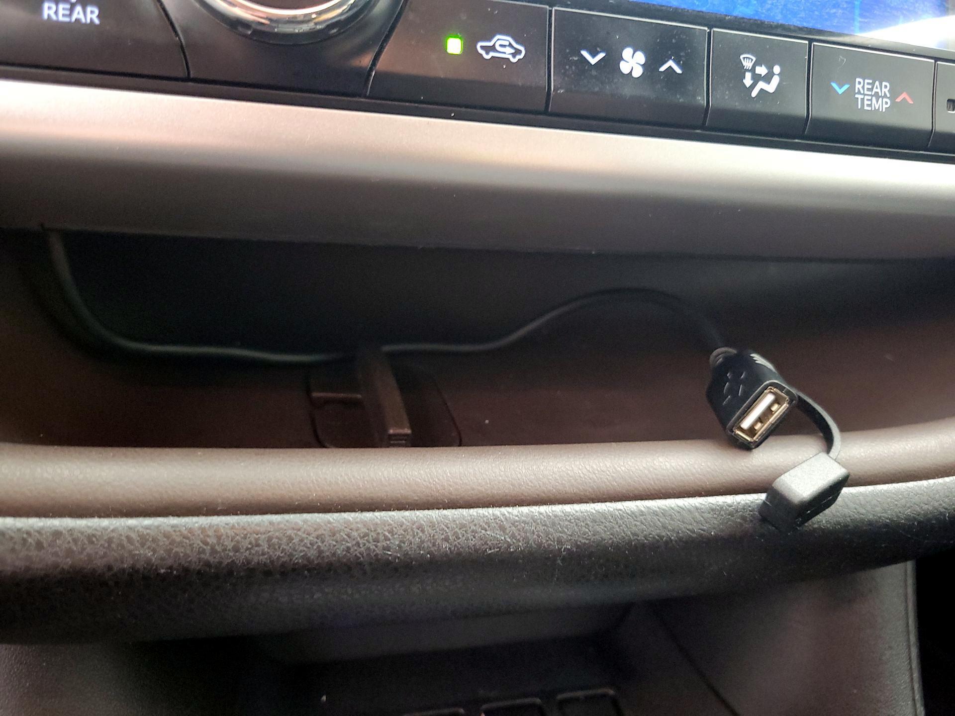 Thumbnail: 2018 Toyota Highlander - 19