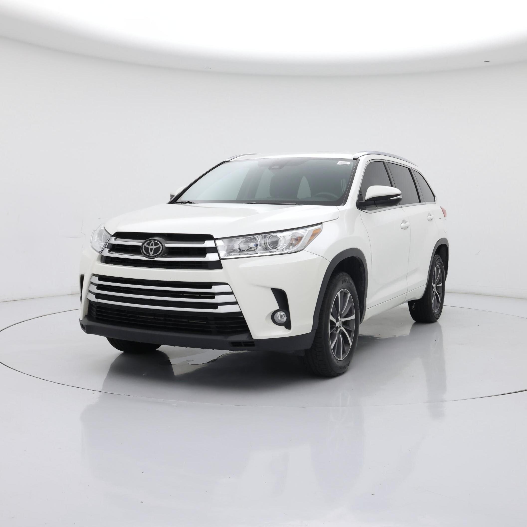 Thumbnail: 2018 Toyota Highlander - 4