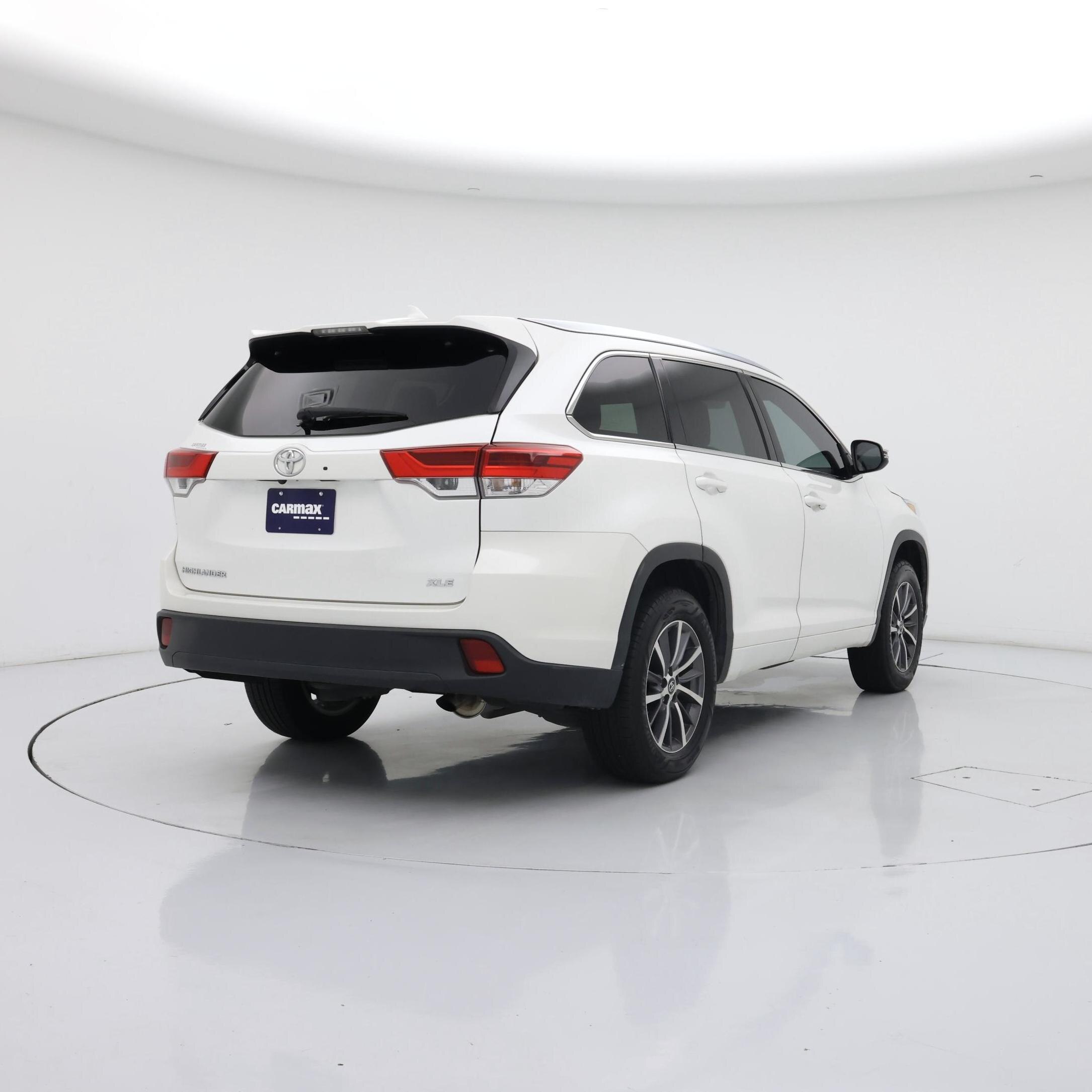 Thumbnail: 2018 Toyota Highlander - 8