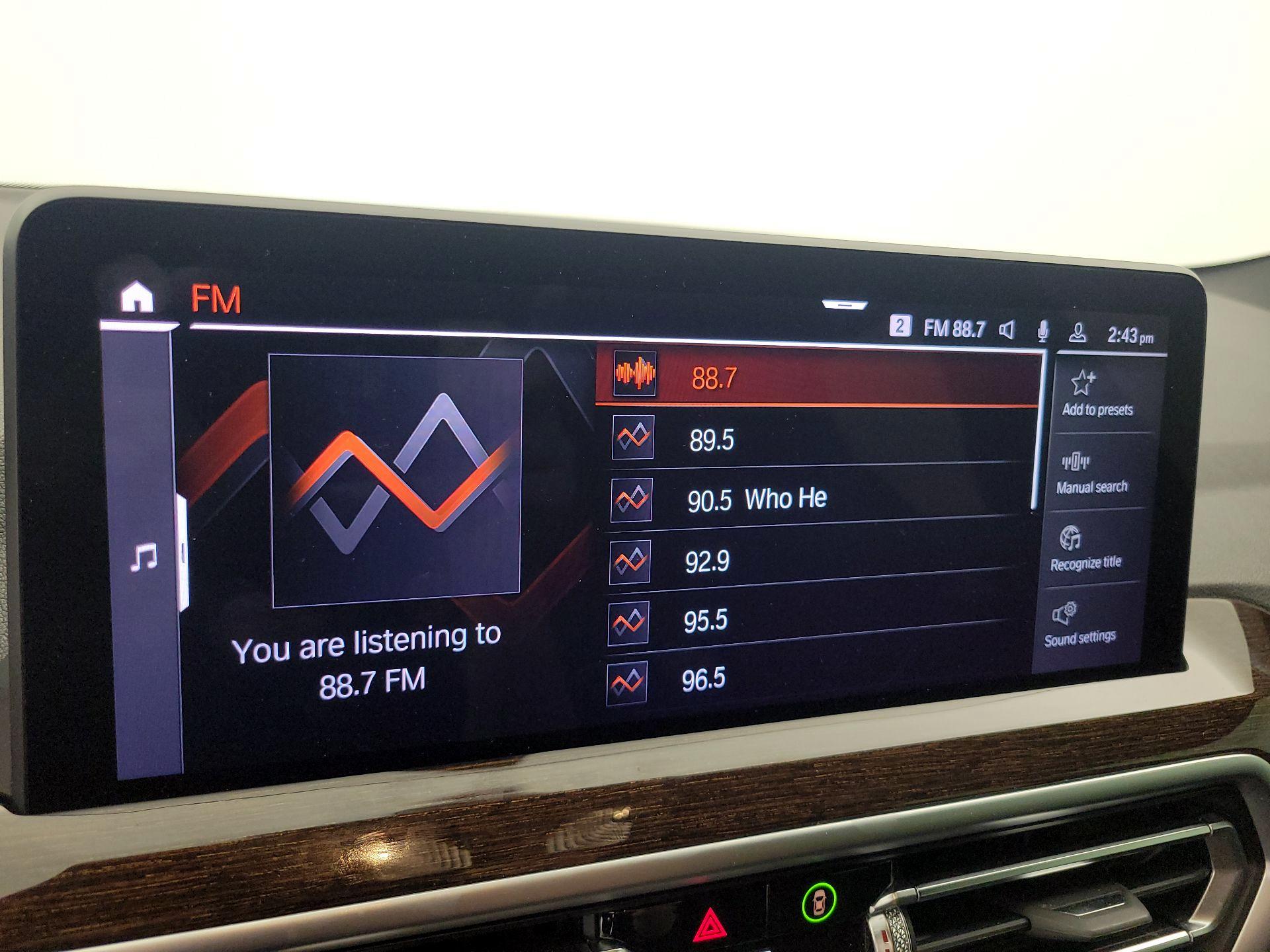 Thumbnail: 2023 BMW X4 - 16