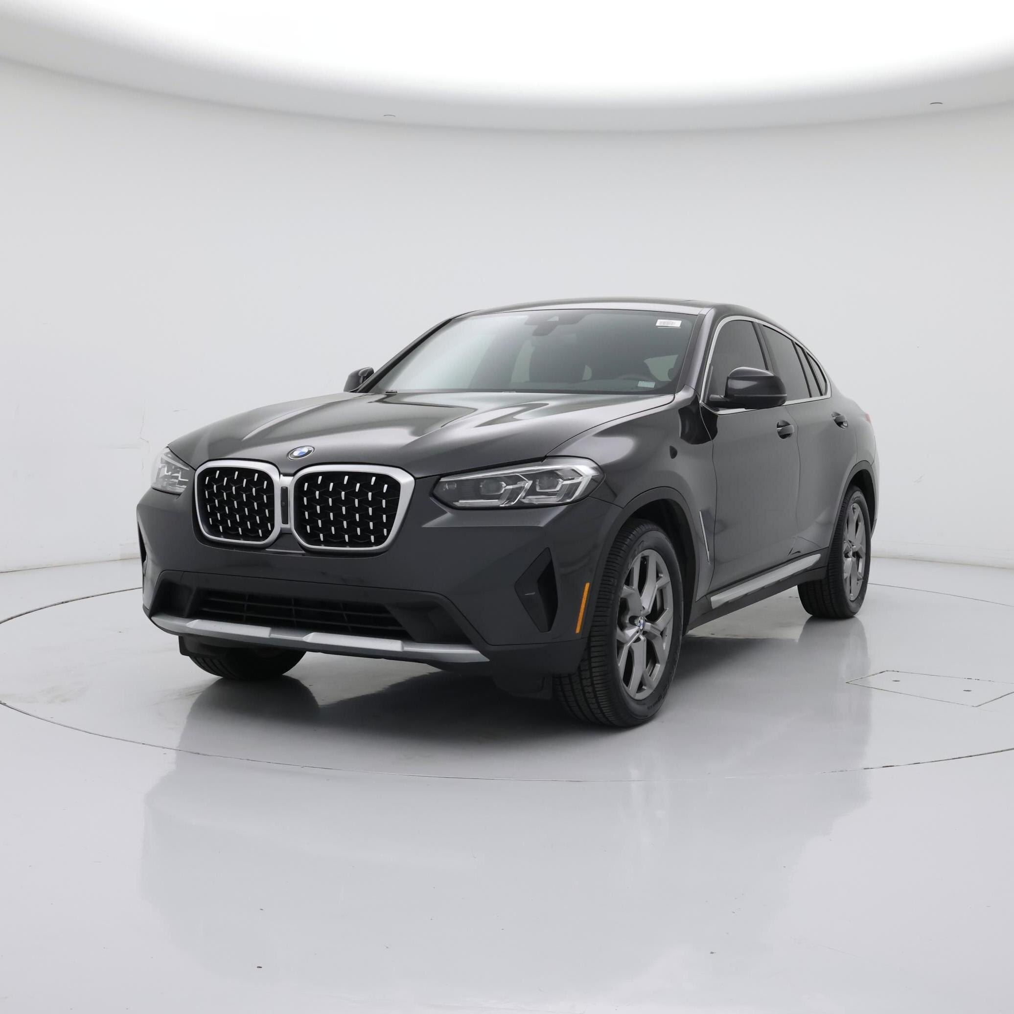 Thumbnail: 2023 BMW X4 - 4