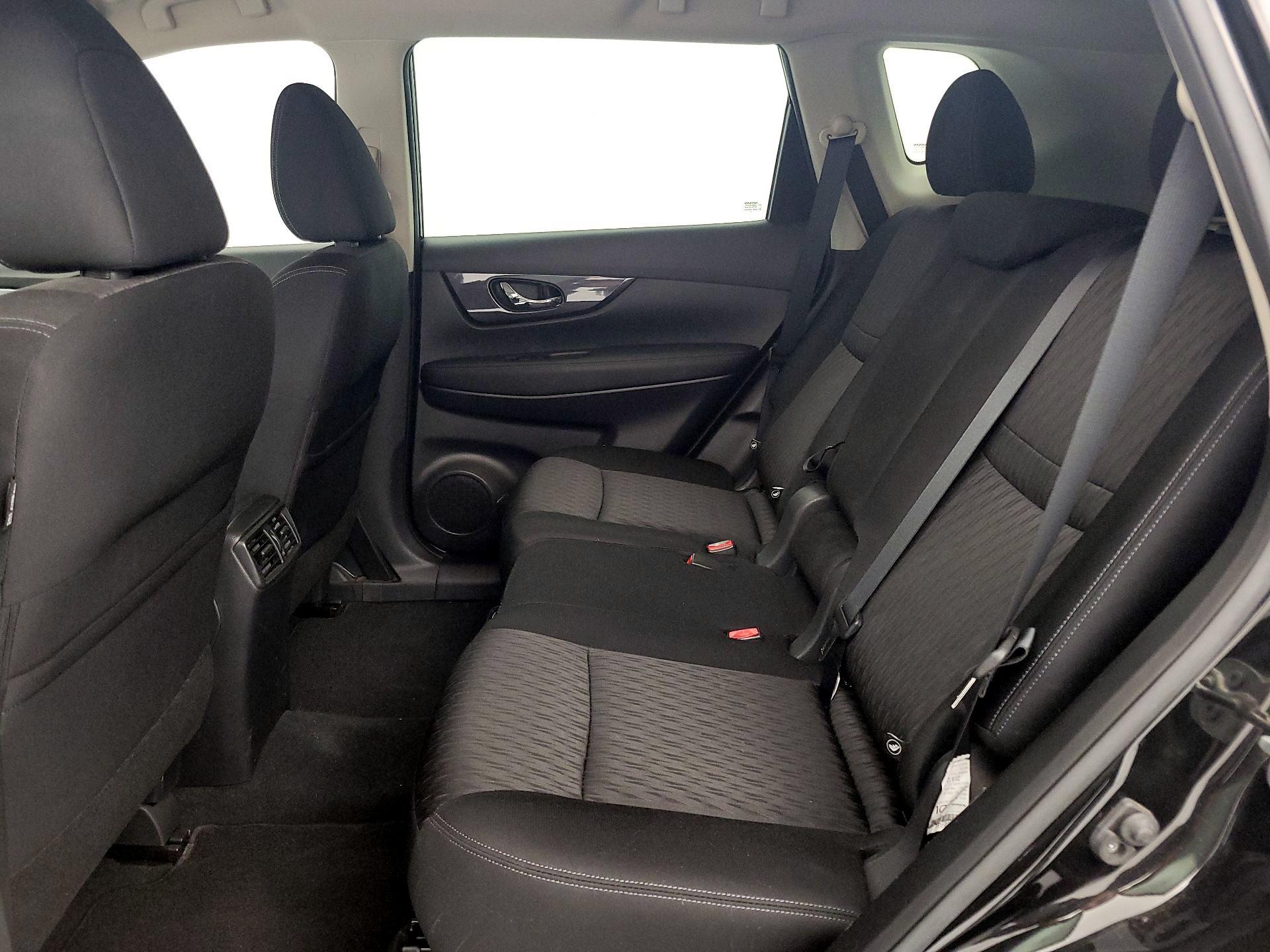 Thumbnail: 2020 Nissan Rogue - 19