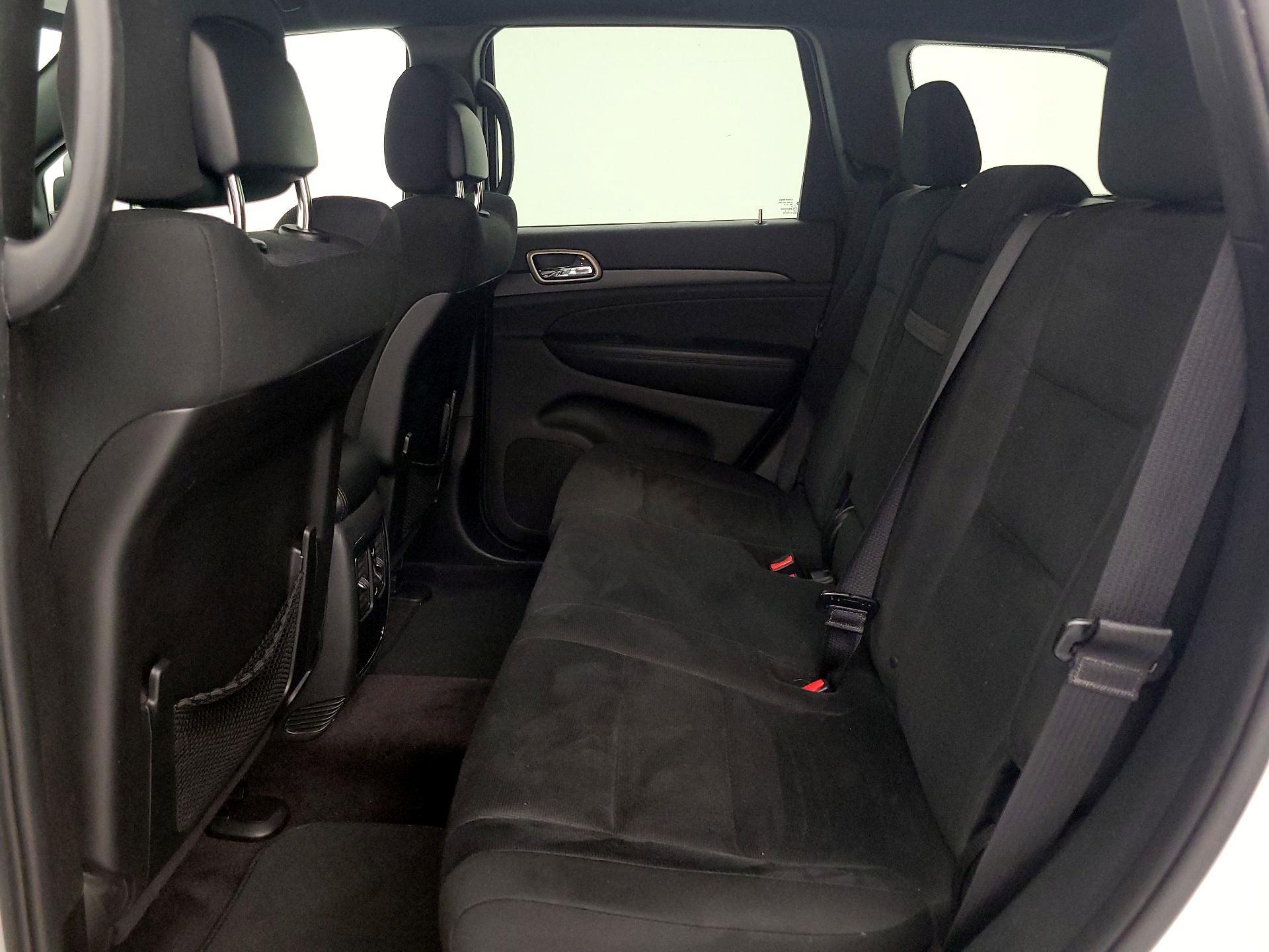 Thumbnail: 2016 Jeep Grand Cherokee - 19