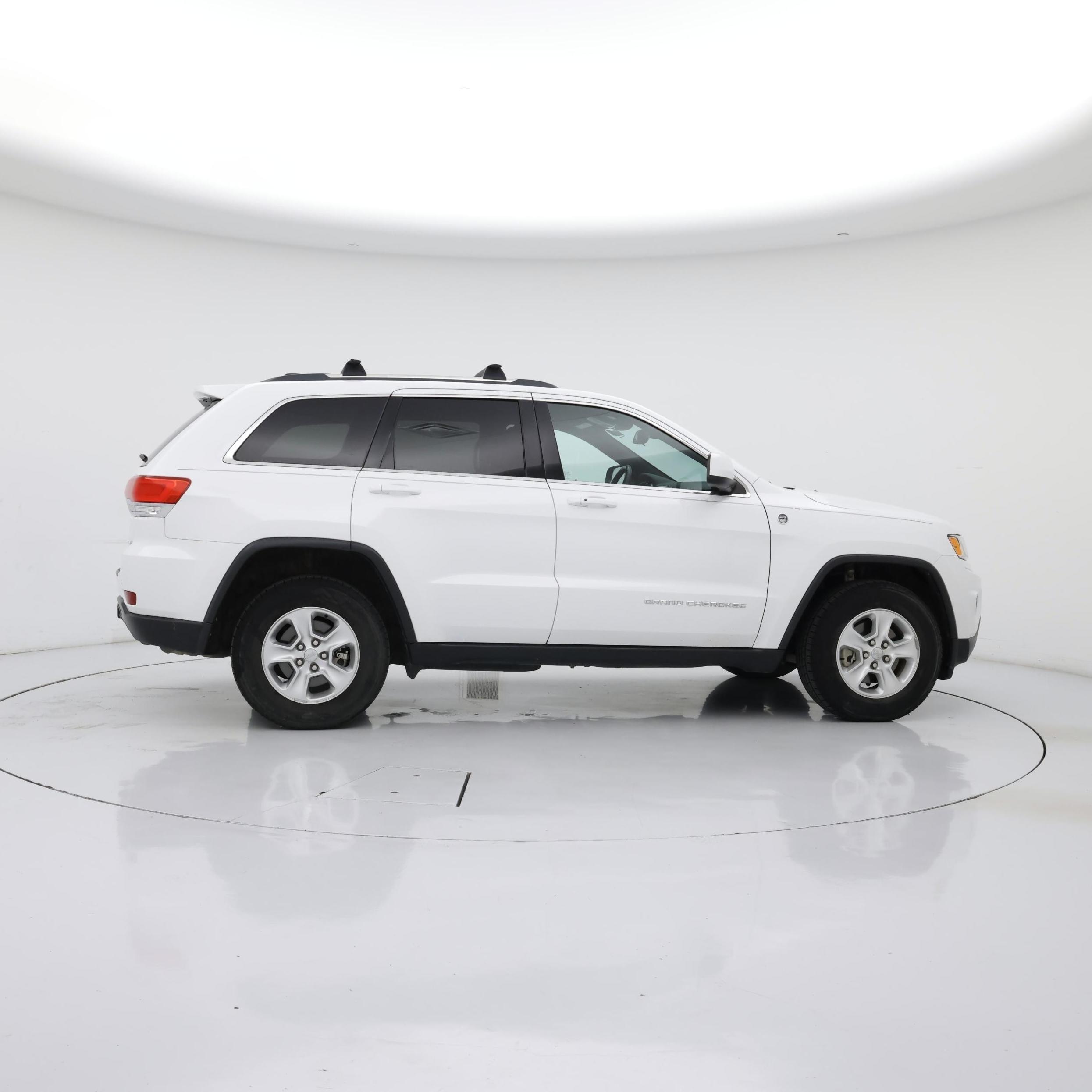 Thumbnail: 2016 Jeep Grand Cherokee - 7