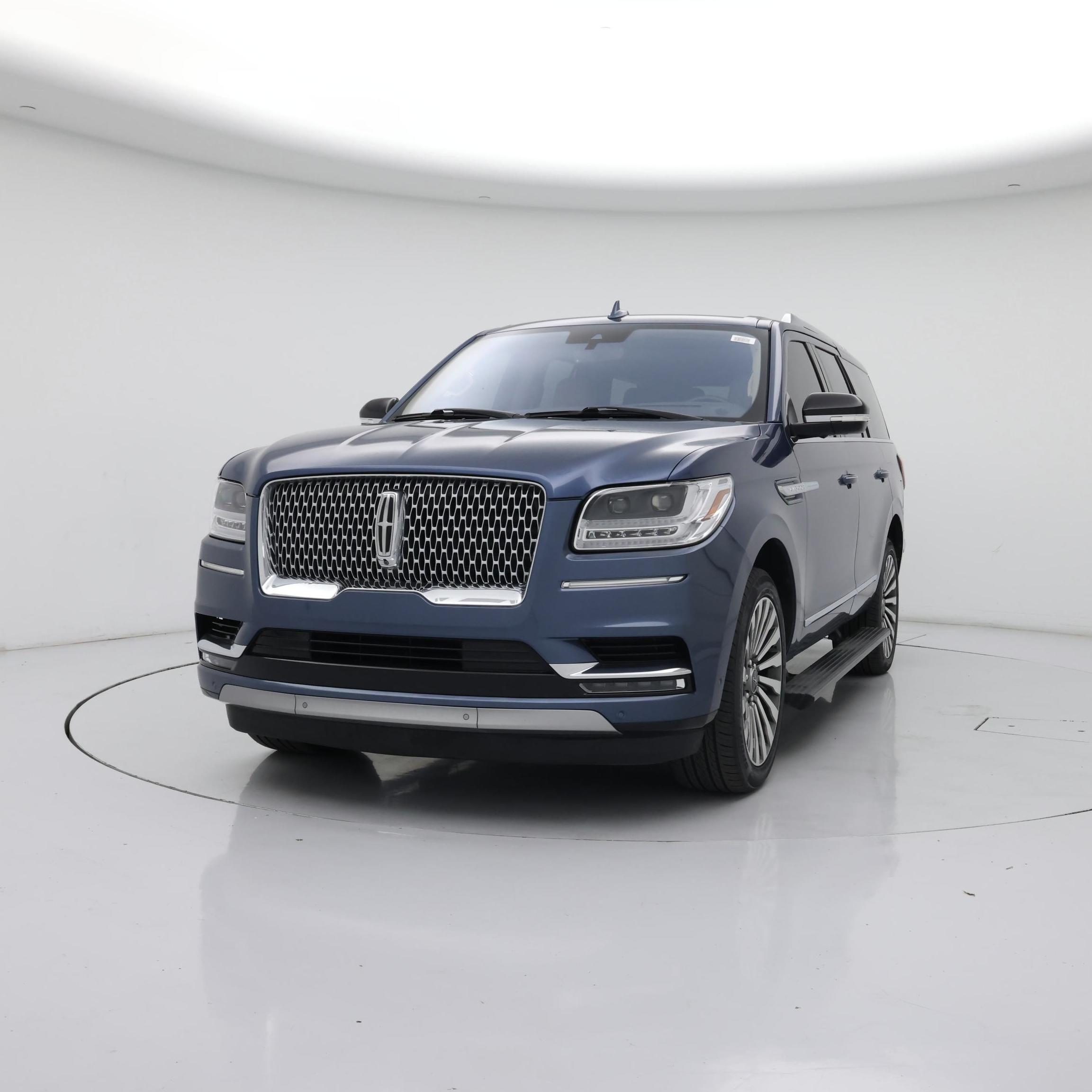Thumbnail: 2020 Lincoln Navigator - 4