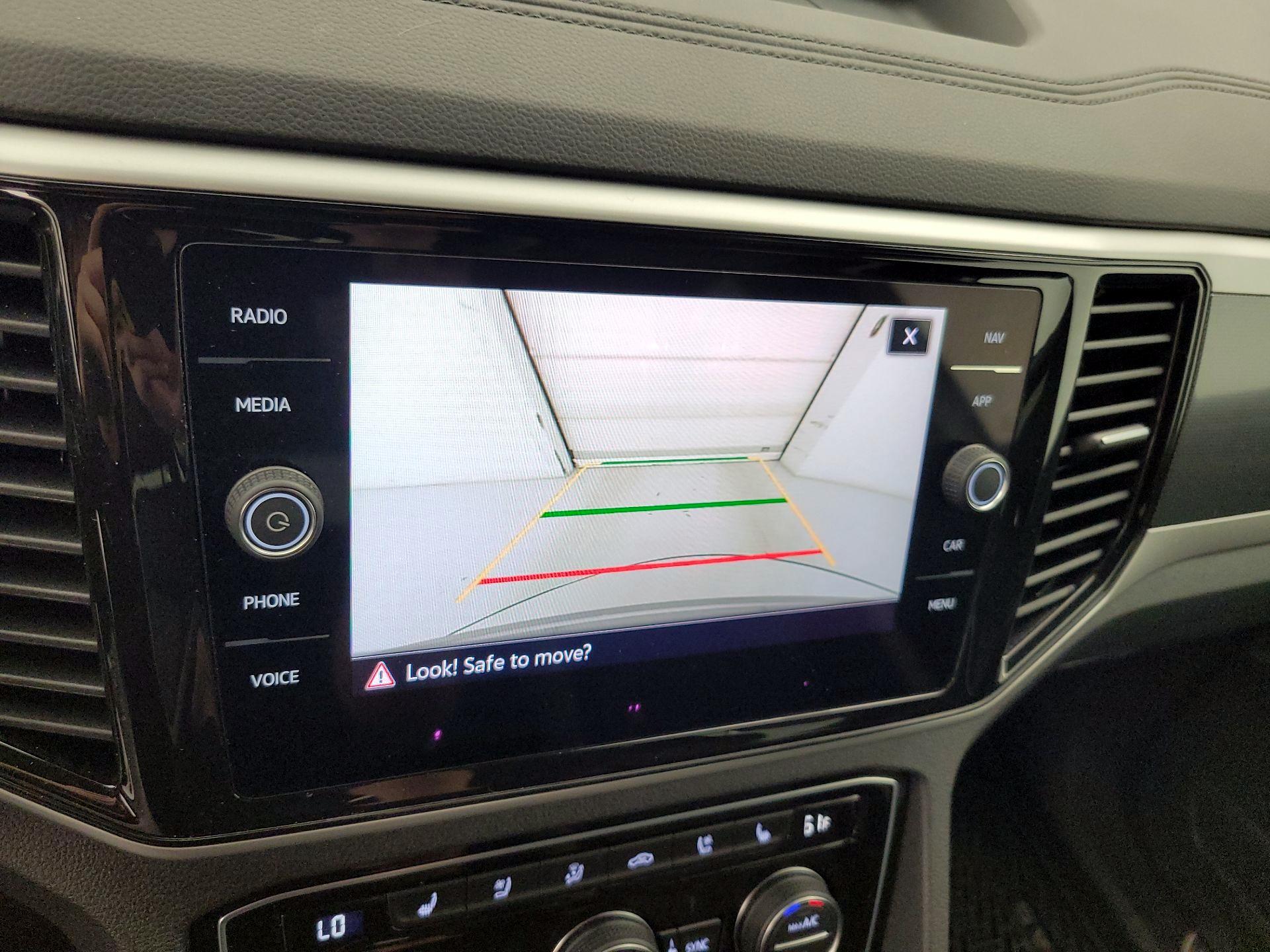 Thumbnail: 2023 Volkswagen Atlas - 15