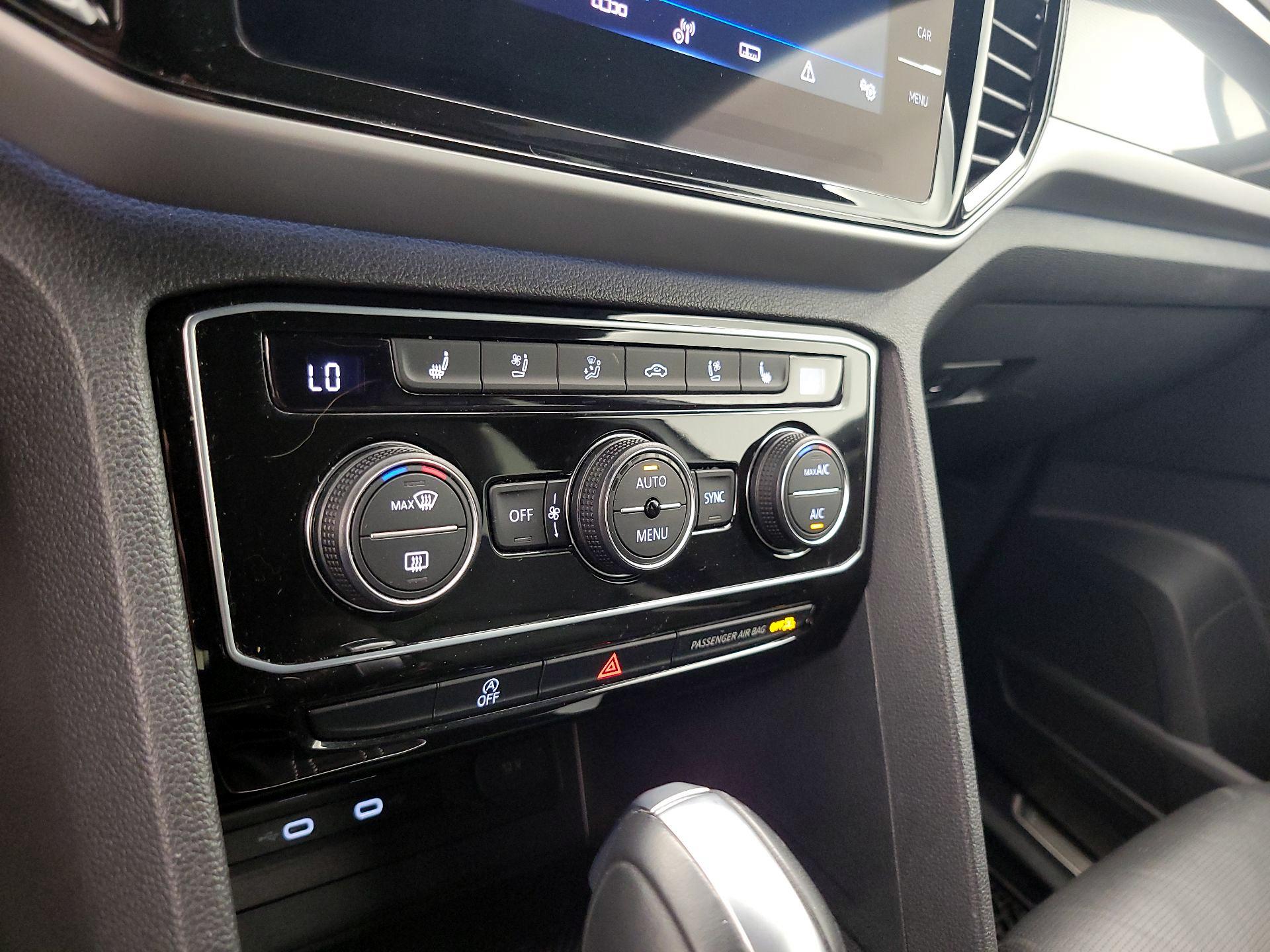 Thumbnail: 2023 Volkswagen Atlas - 17