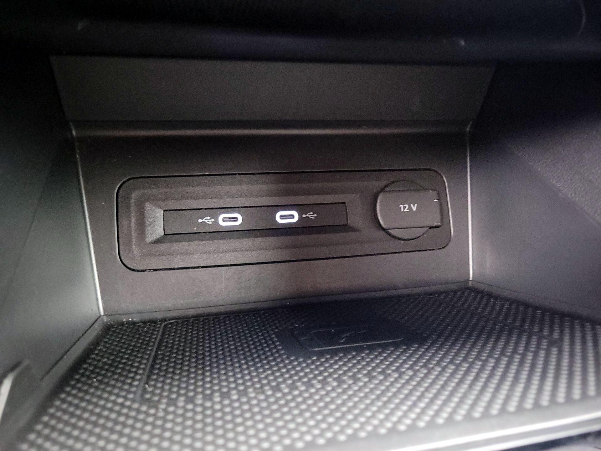 Thumbnail: 2023 Volkswagen Atlas - 19