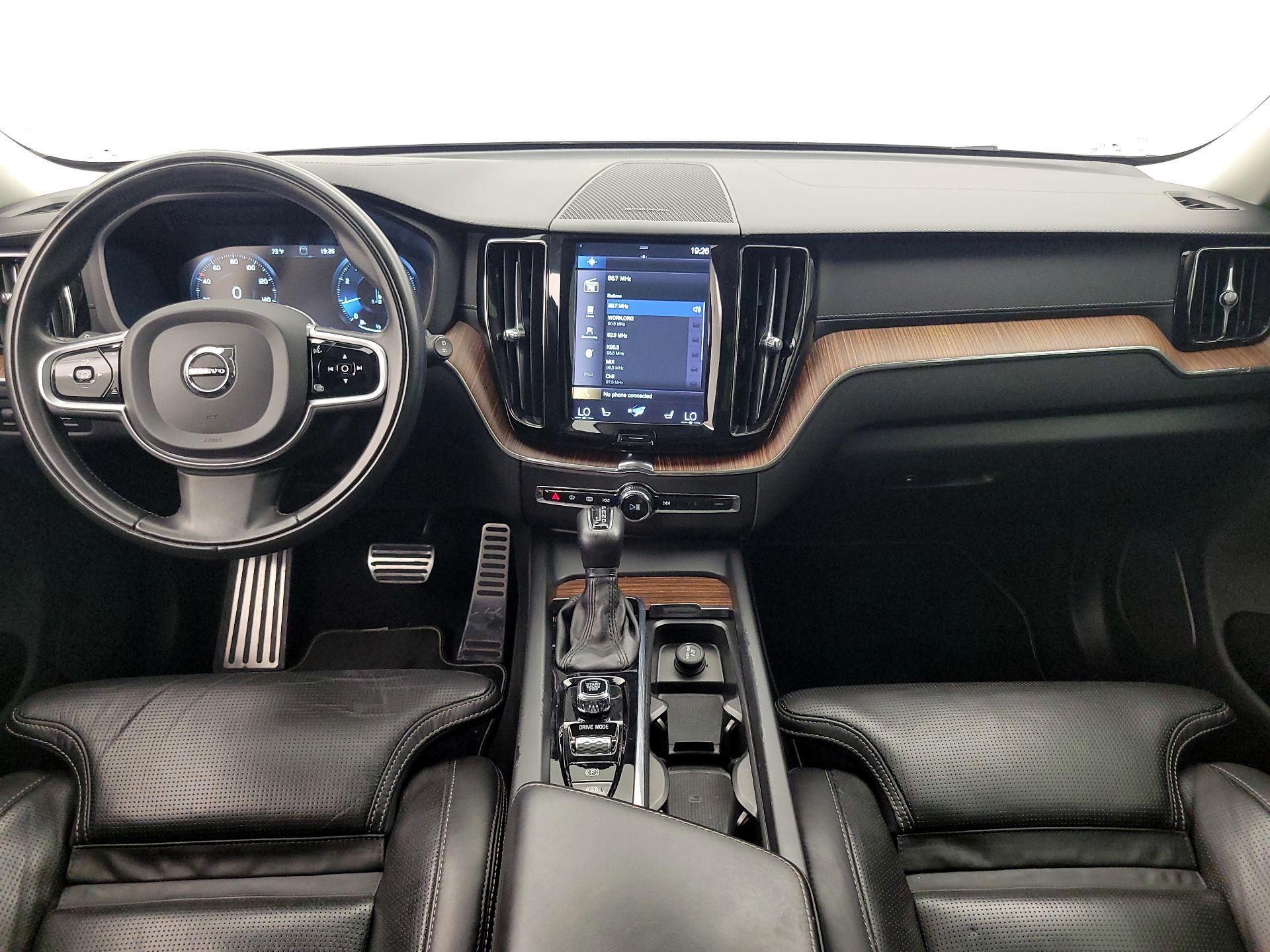 Thumbnail: 2020 Volvo XC60 - 9