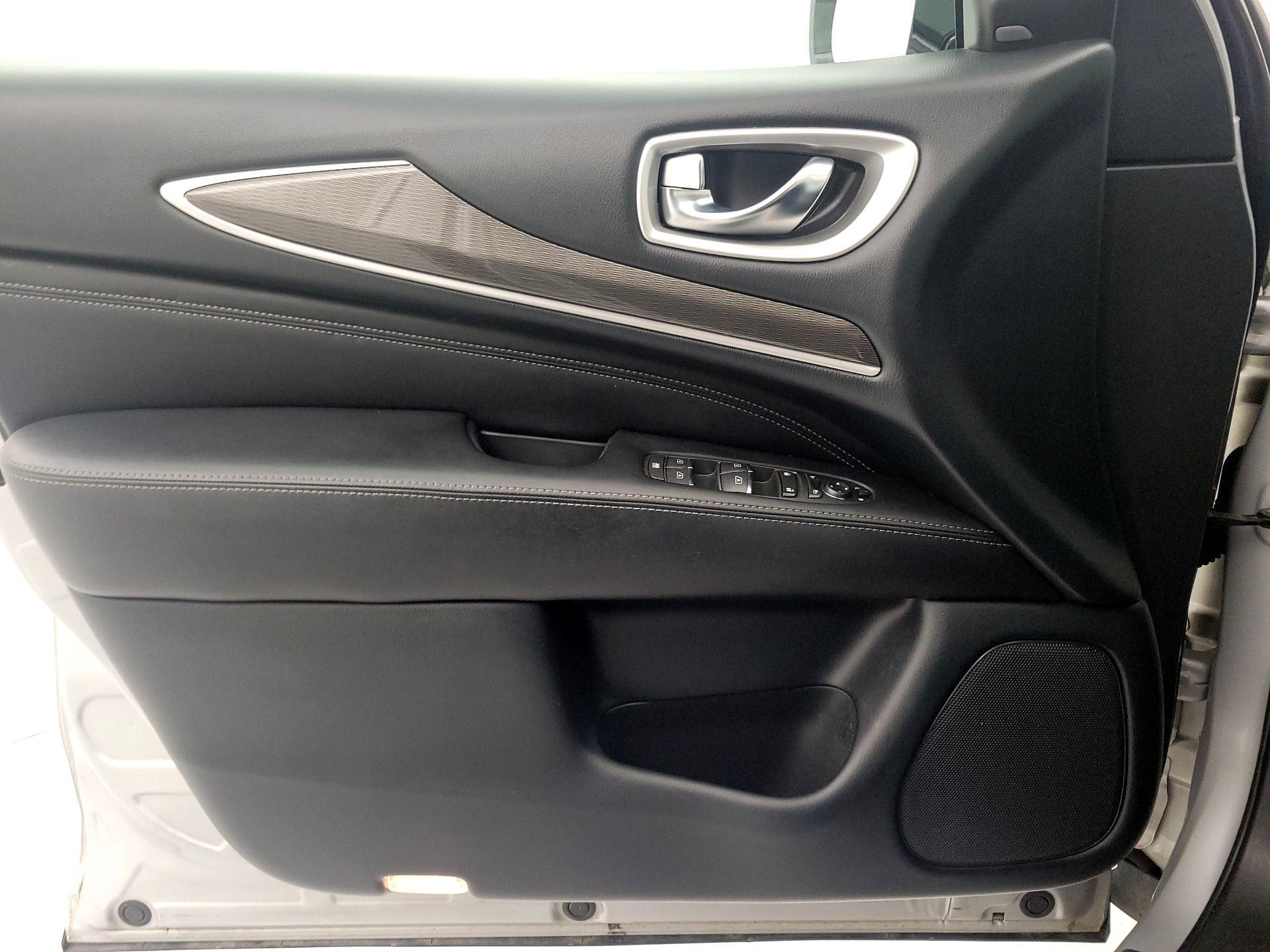 Thumbnail: 2020 INFINITI QX60 - 12