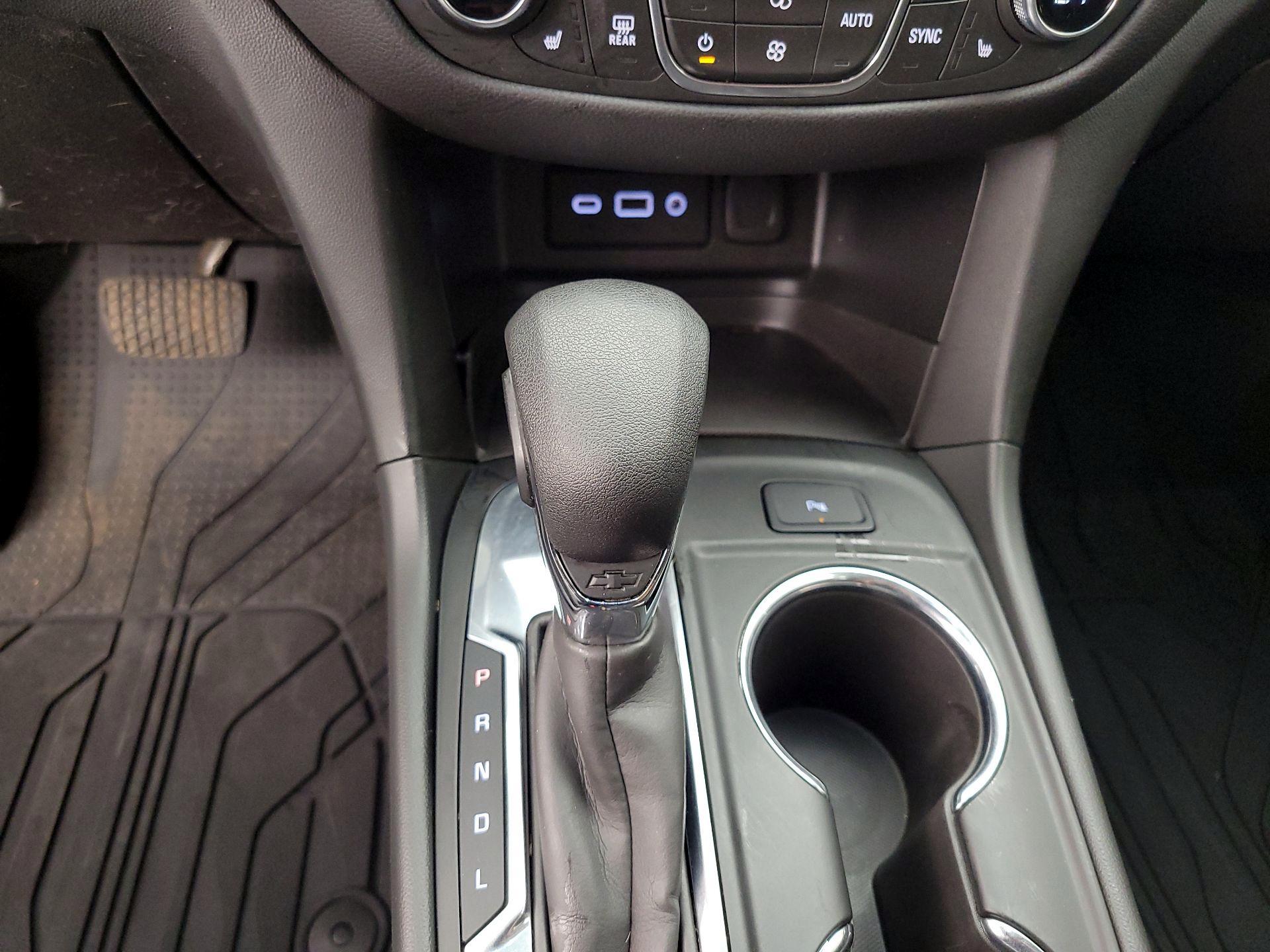 Thumbnail: 2022 Chevrolet Equinox - 17