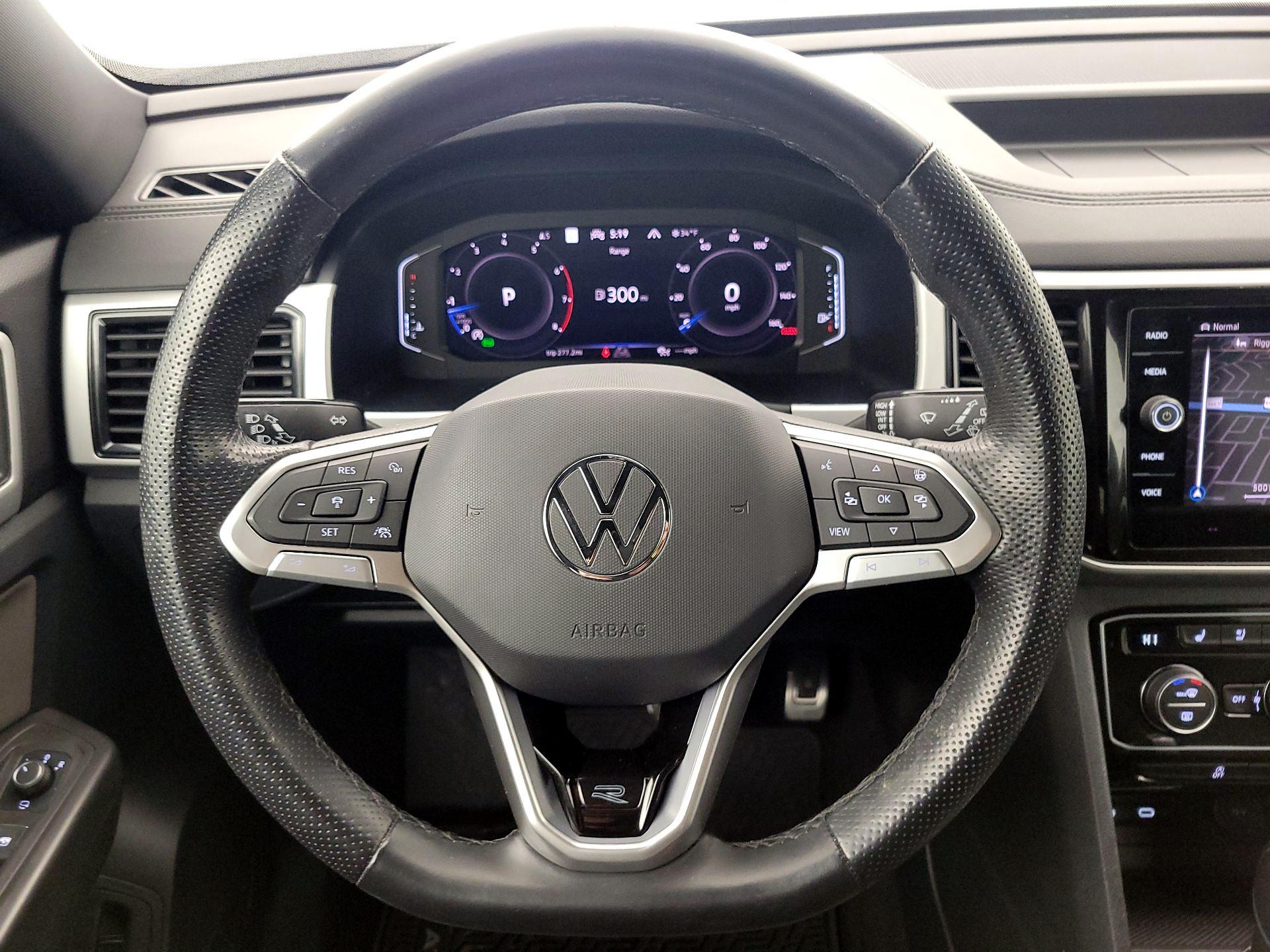 Thumbnail: 2023 Volkswagen Atlas - 10