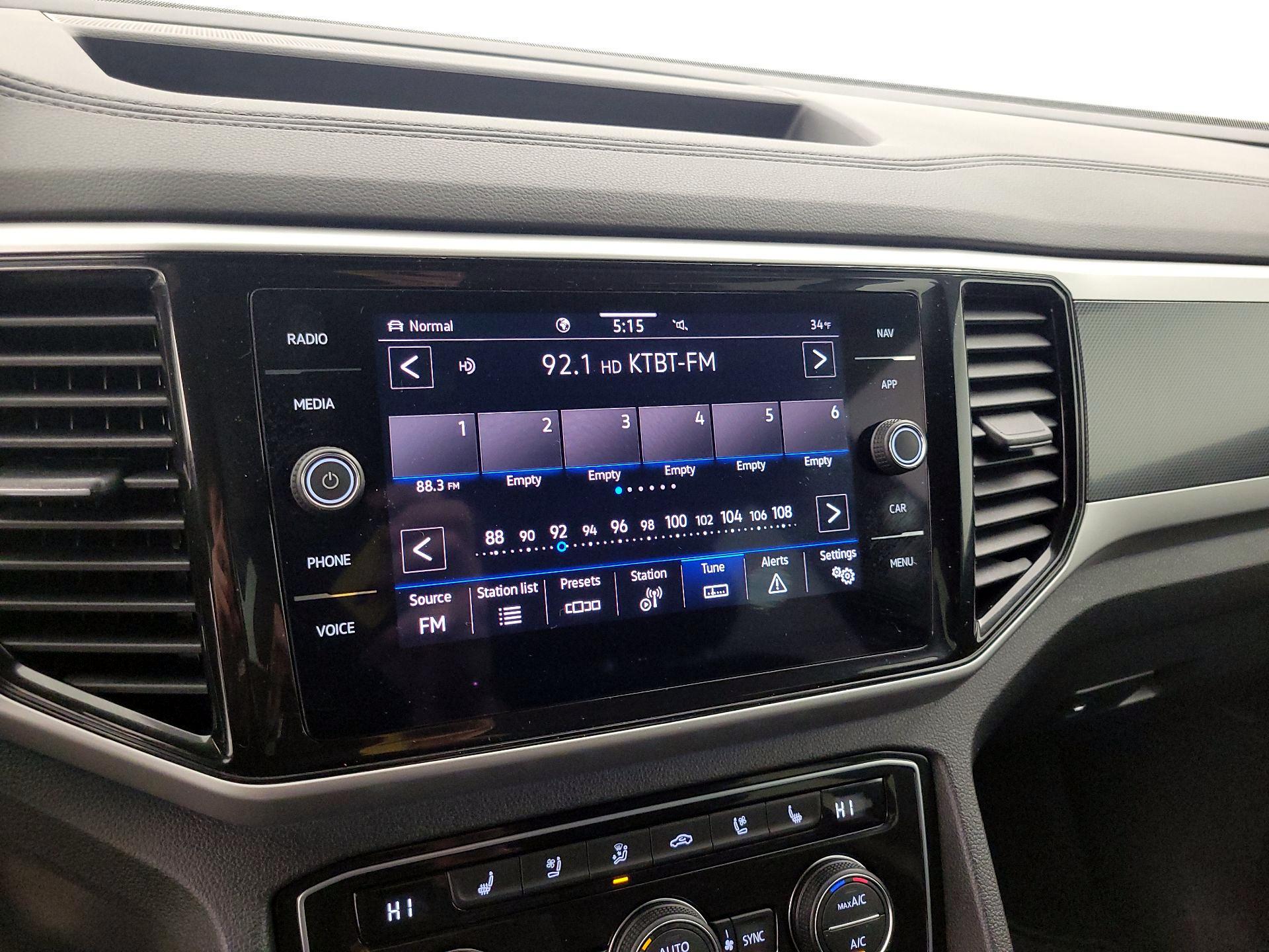 Thumbnail: 2023 Volkswagen Atlas - 16