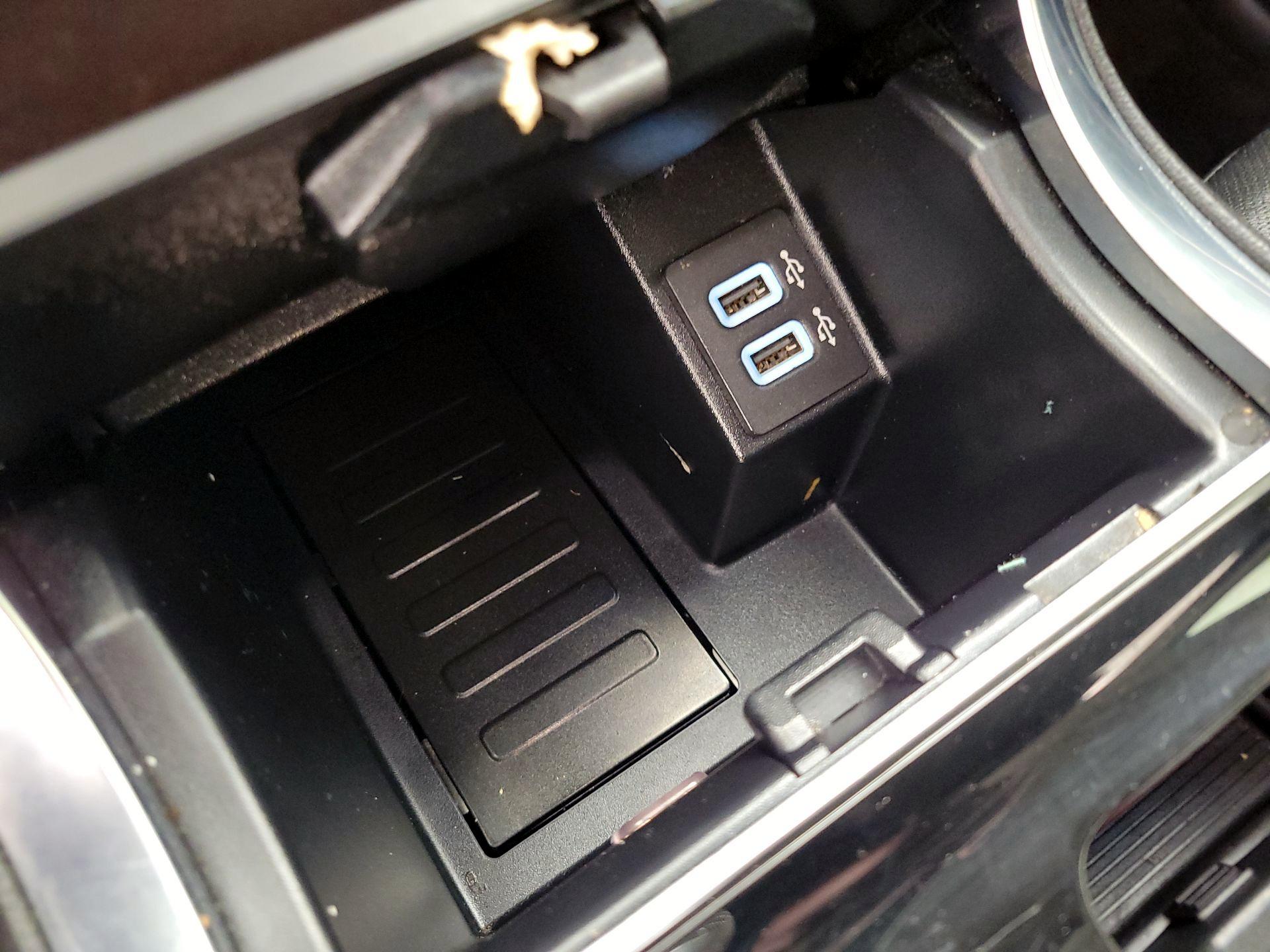 Thumbnail: 2020 Ford Edge - 19