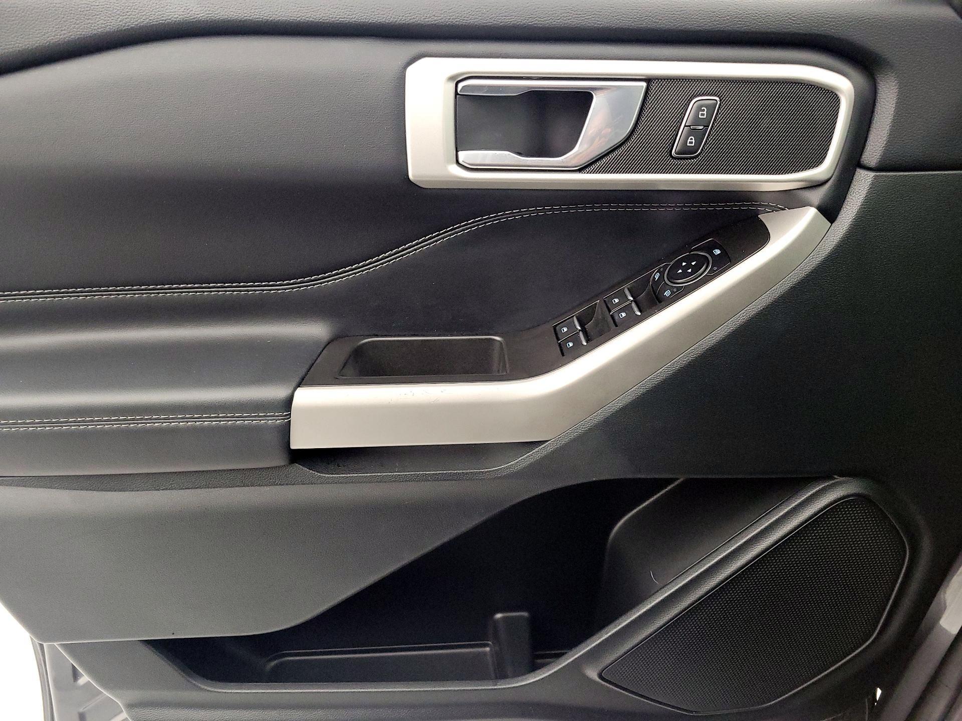 Thumbnail: 2022 Ford Explorer - 12