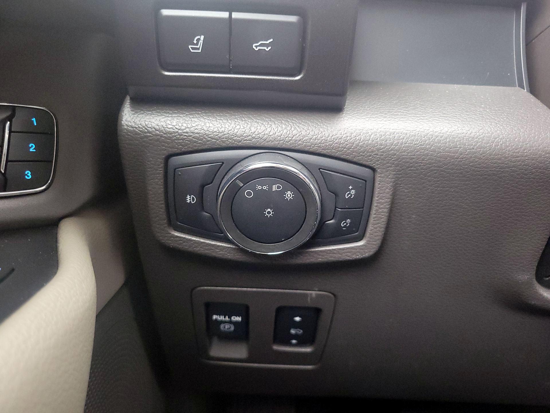 Thumbnail: 2020 Ford Expedition - 13