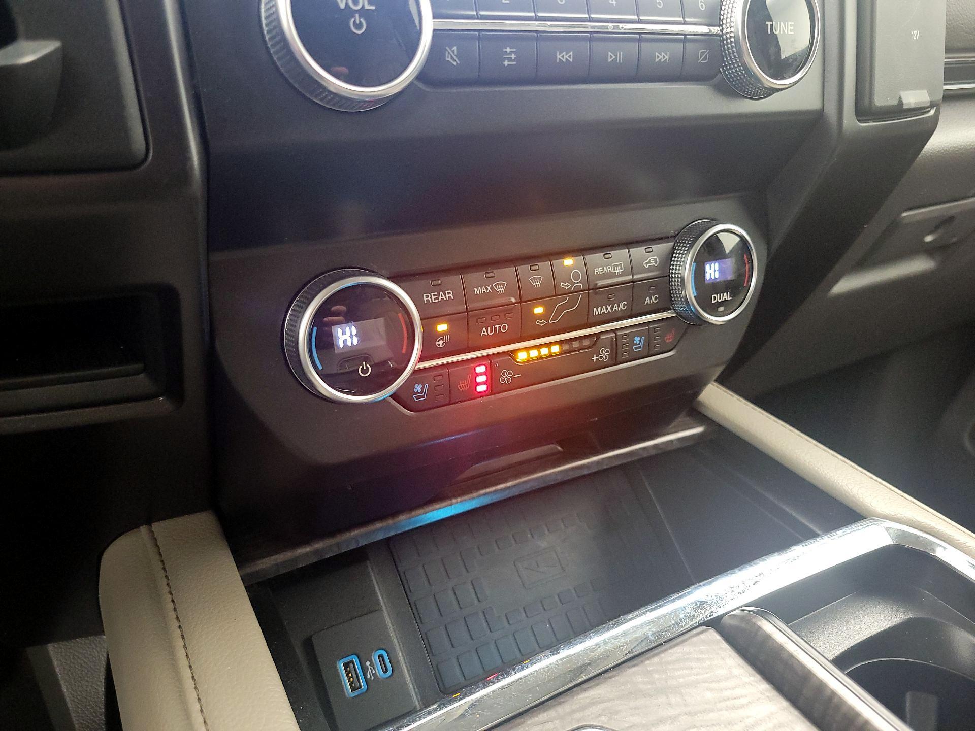 Thumbnail: 2020 Ford Expedition - 17