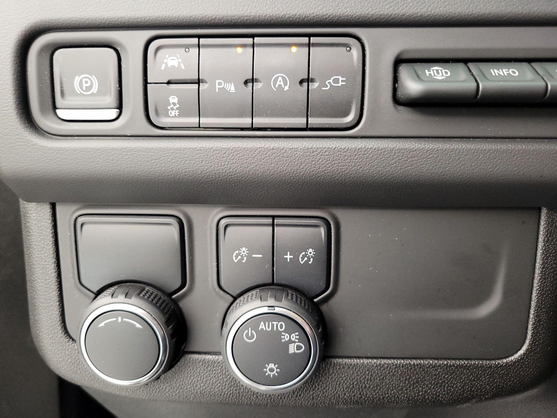 Thumbnail: 2021 Chevrolet Tahoe - 13