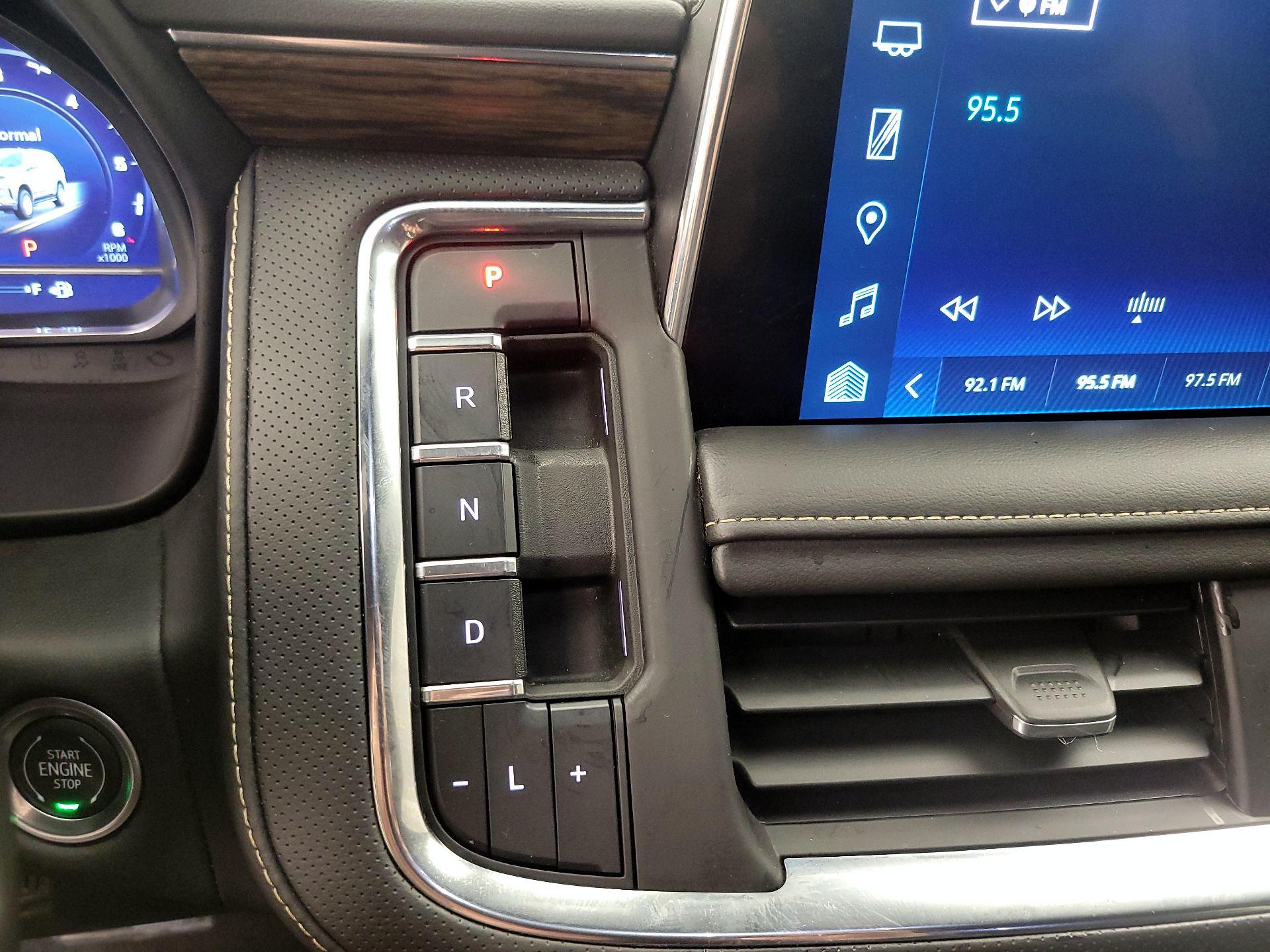 Thumbnail: 2023 Chevrolet Tahoe - 17