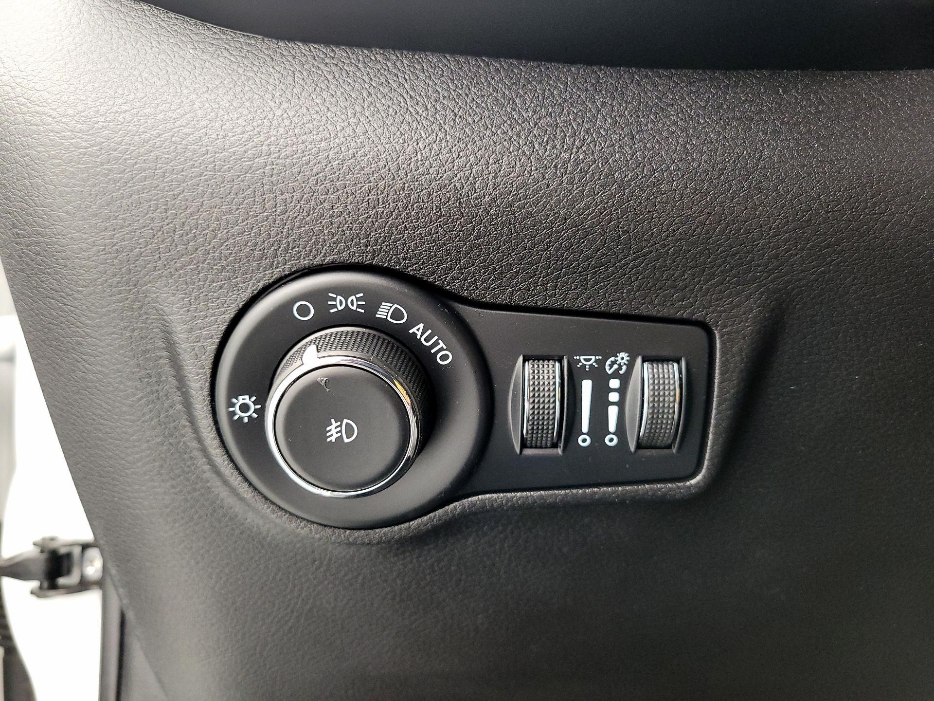 Thumbnail: 2023 Jeep Compass - 13