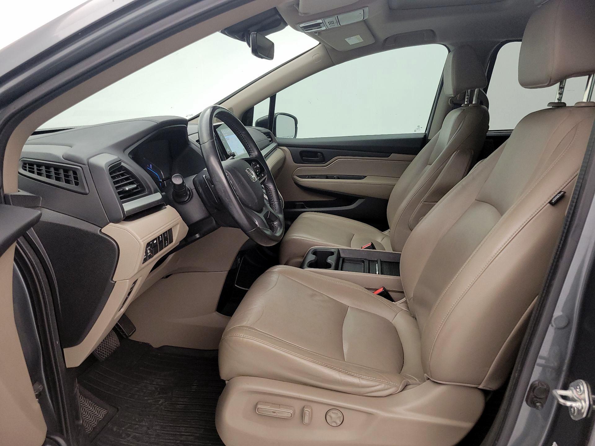 Thumbnail: 2018 Honda Odyssey - 11