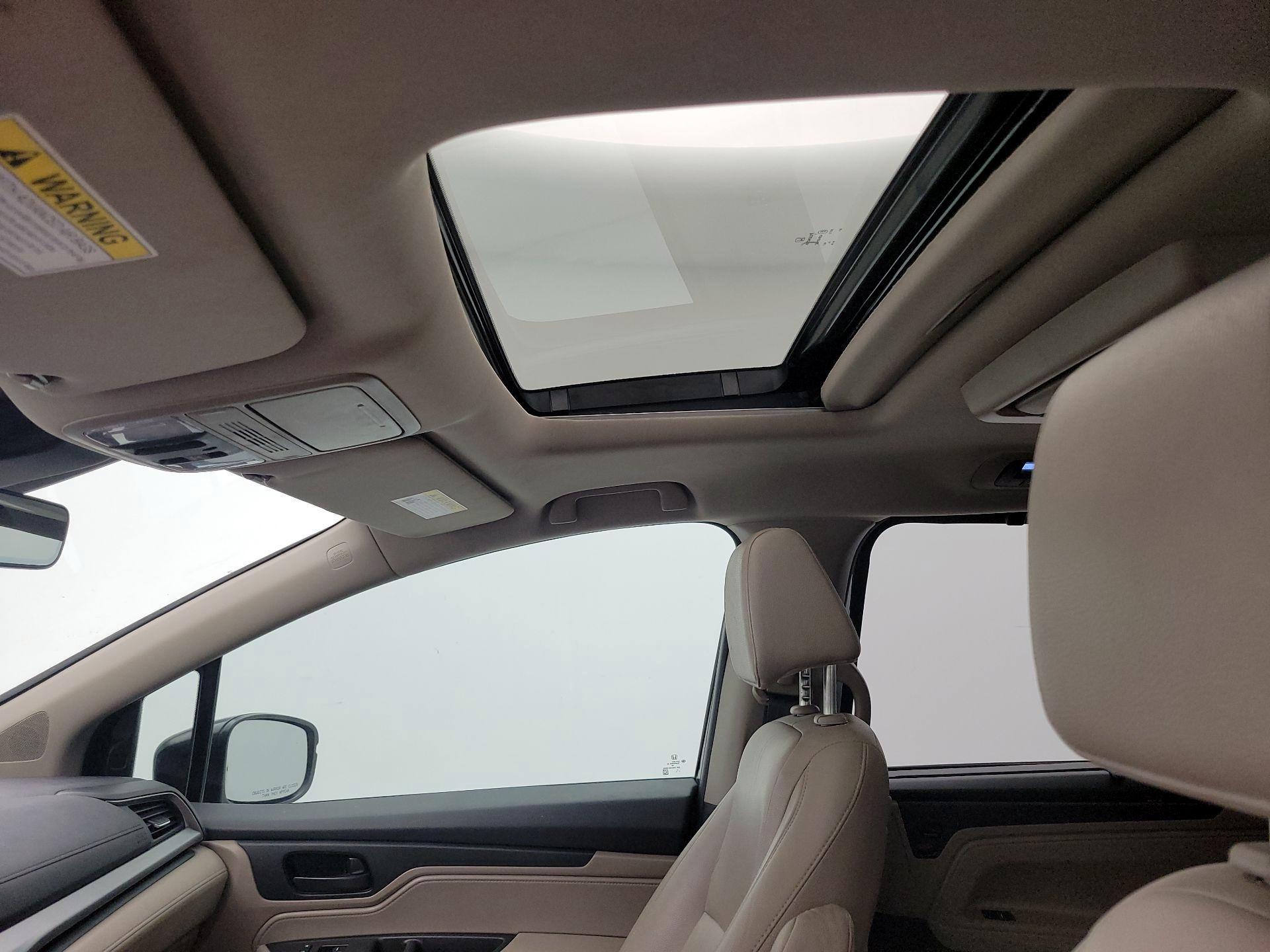 Thumbnail: 2018 Honda Odyssey - 20