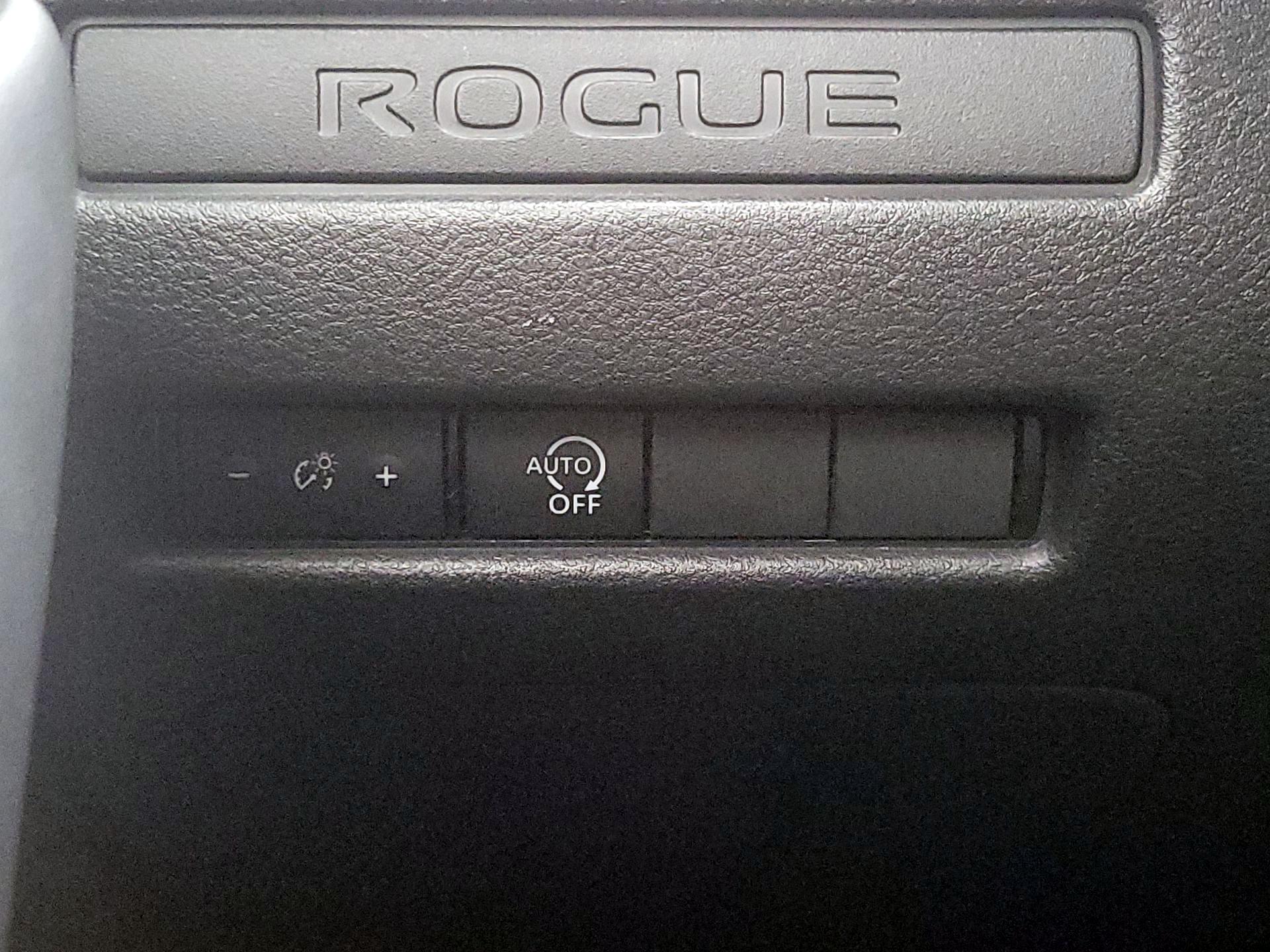 Thumbnail: 2023 Nissan Rogue - 13