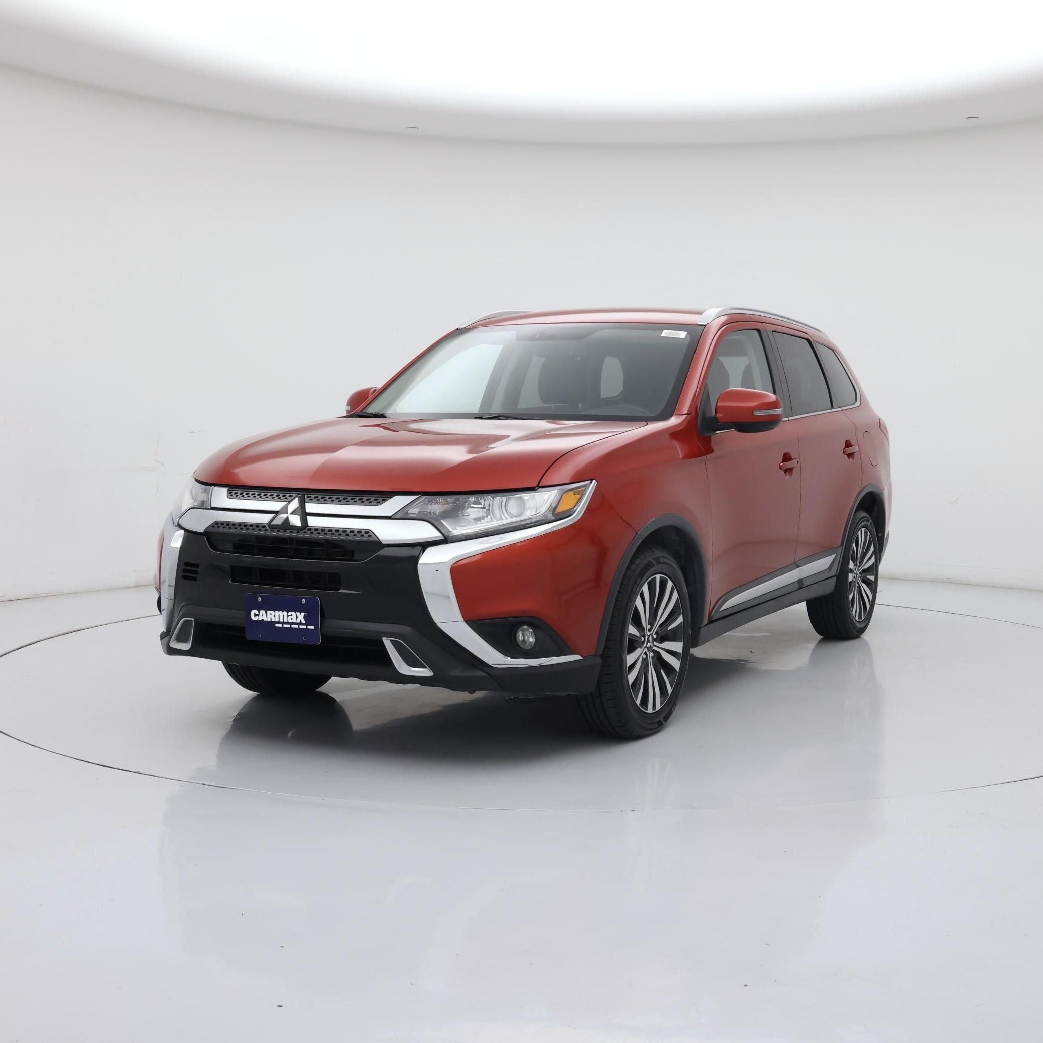 Thumbnail: 2019 Mitsubishi Outlander - 4