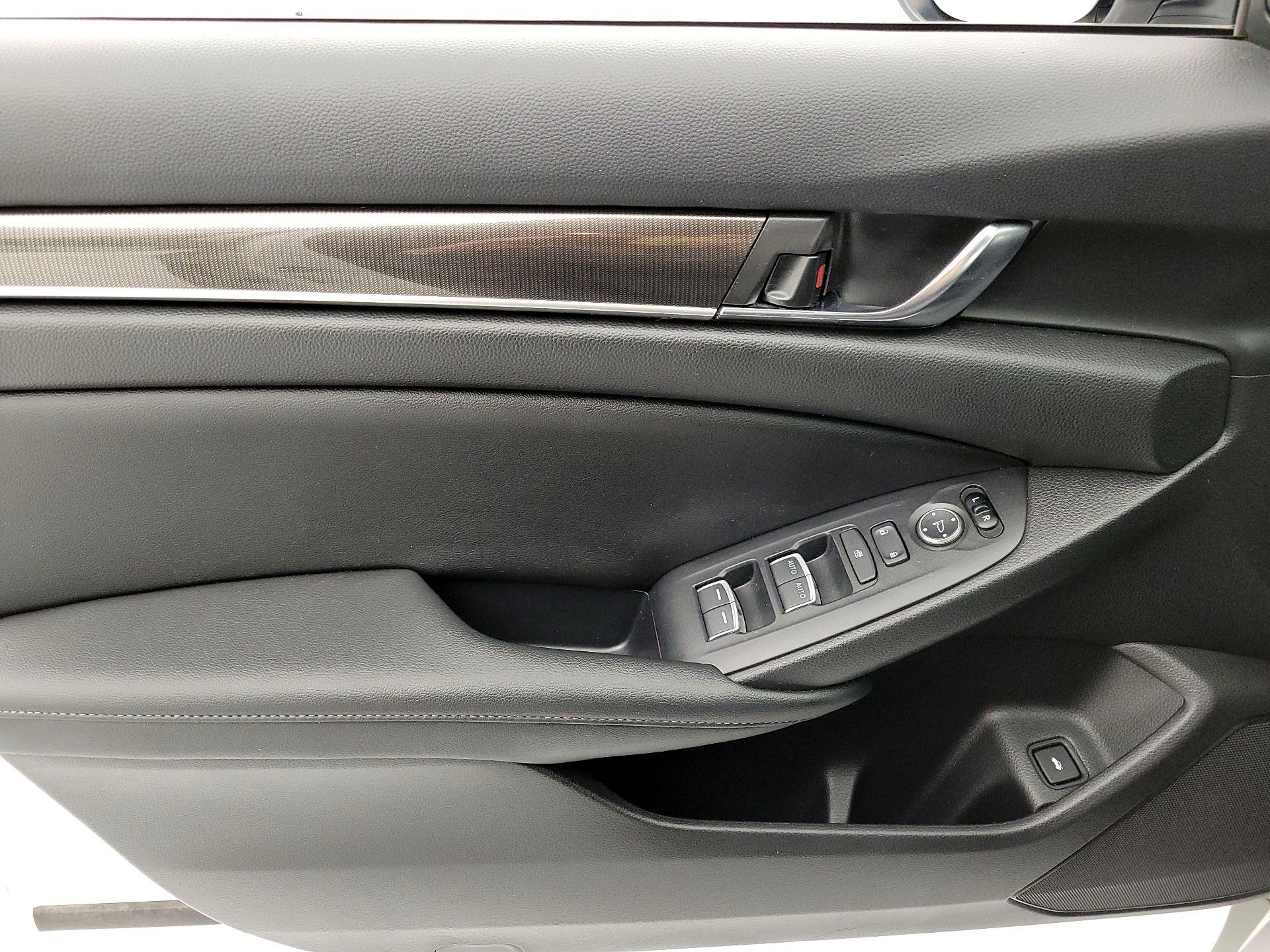 Thumbnail: 2020 Honda Accord - 12