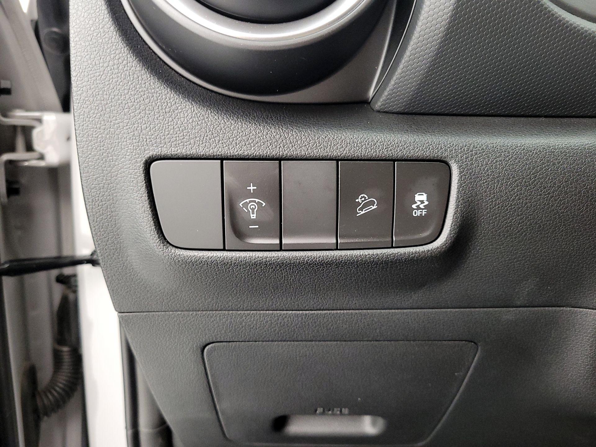 Thumbnail: 2023 Hyundai Kona - 13