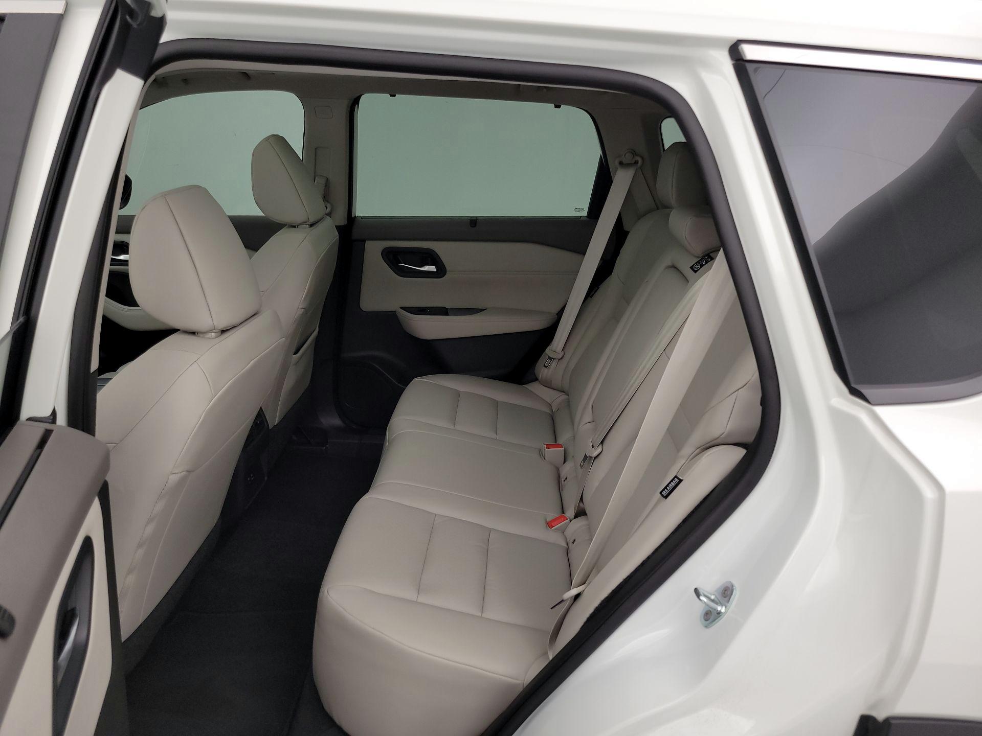 Thumbnail: 2023 Nissan Rogue - 20