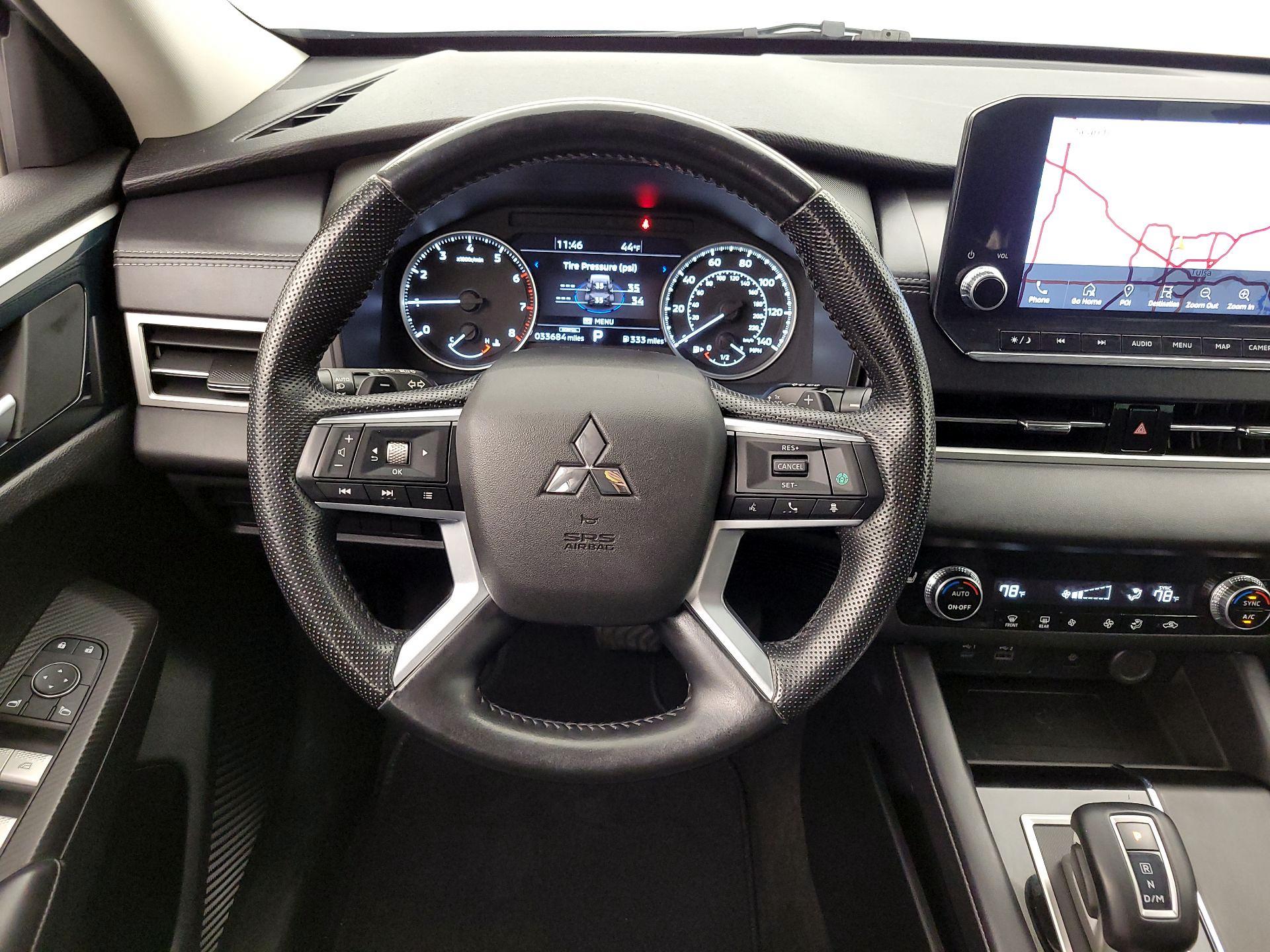 Thumbnail: 2022 Mitsubishi Outlander - 10