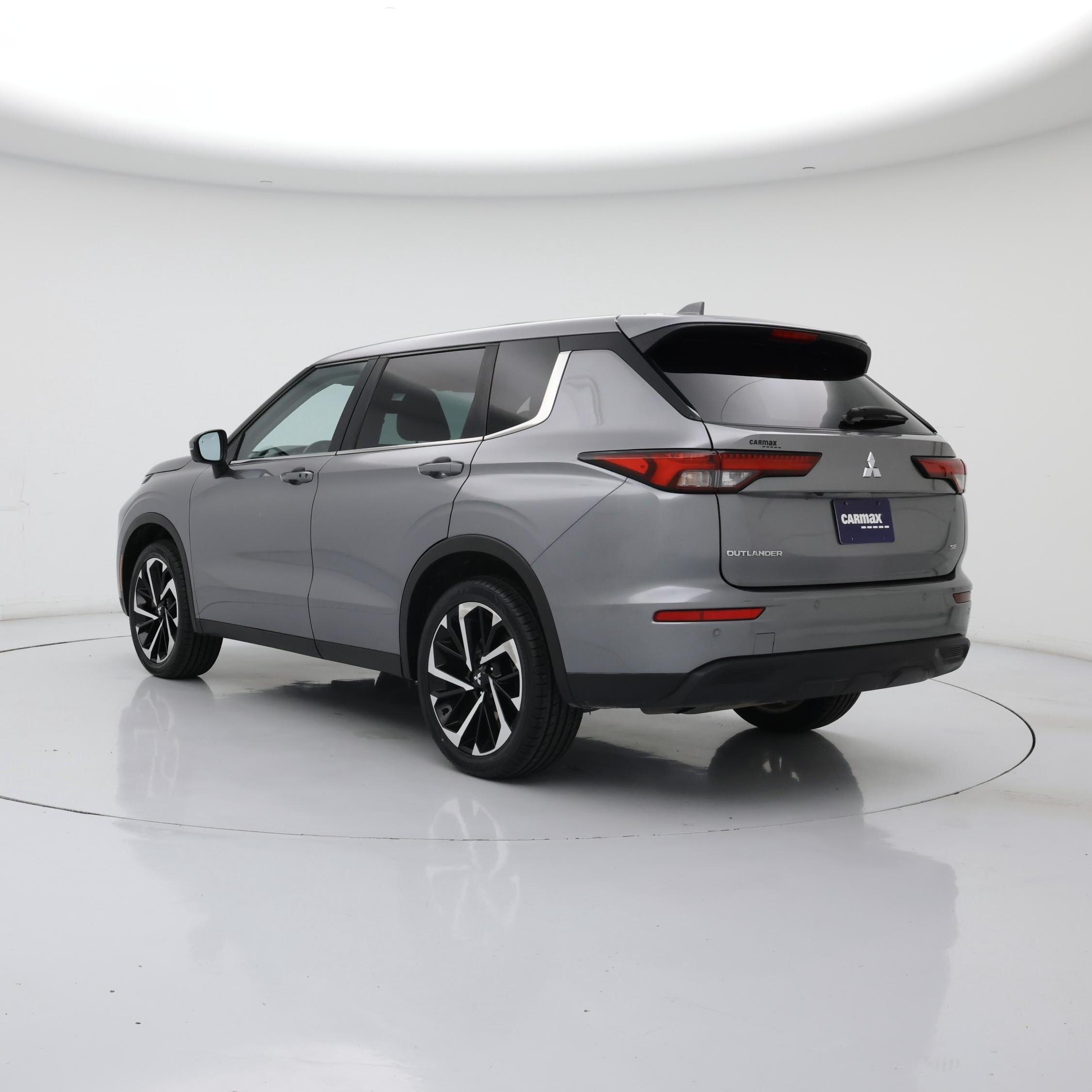 Thumbnail: 2022 Mitsubishi Outlander - 2