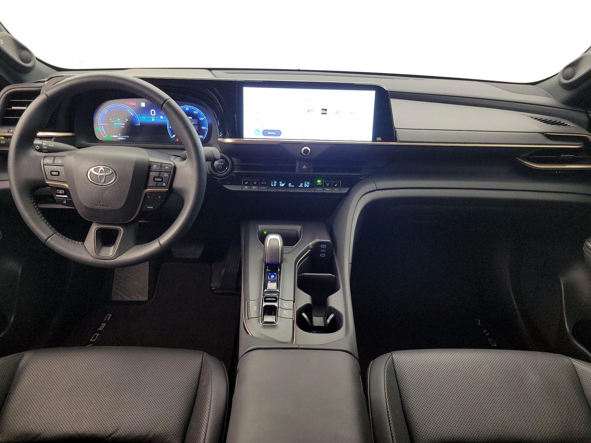 Thumbnail: 2023 Toyota Crown - 9