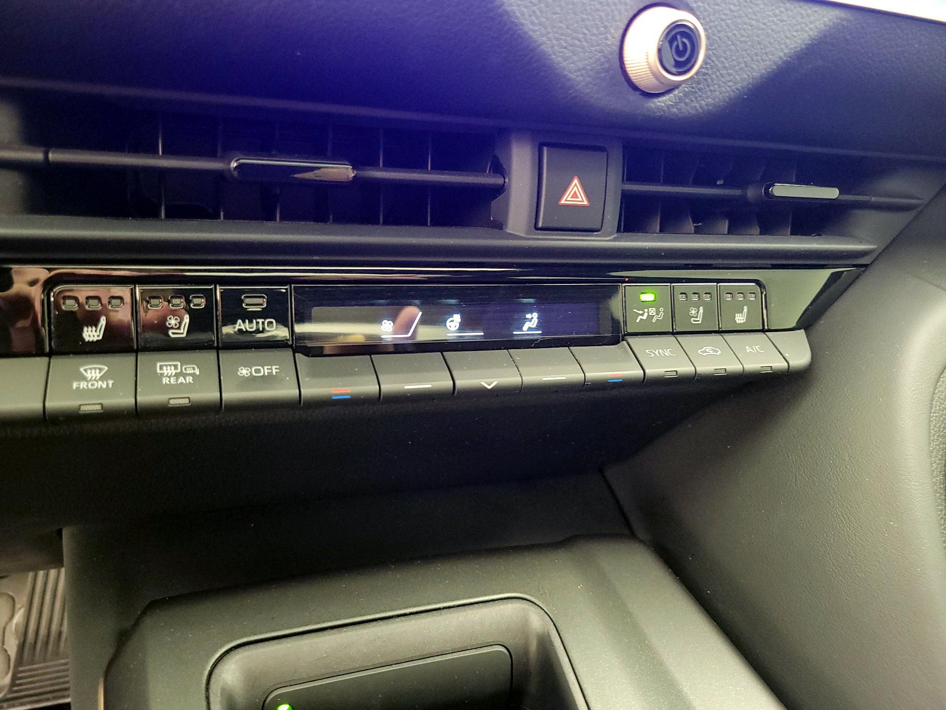 Thumbnail: 2023 Toyota Crown - 16