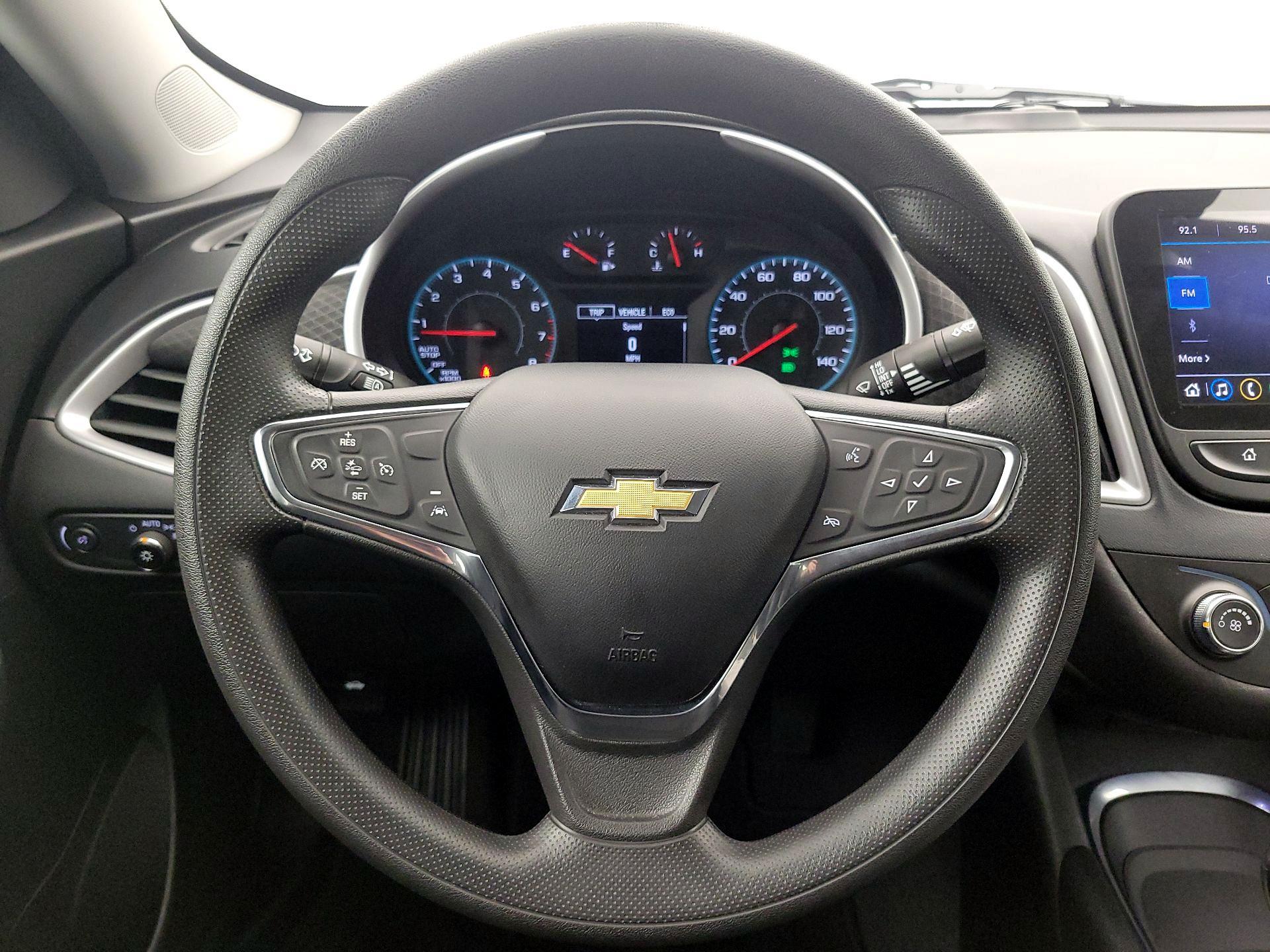 Thumbnail: 2021 Chevrolet Malibu - 10