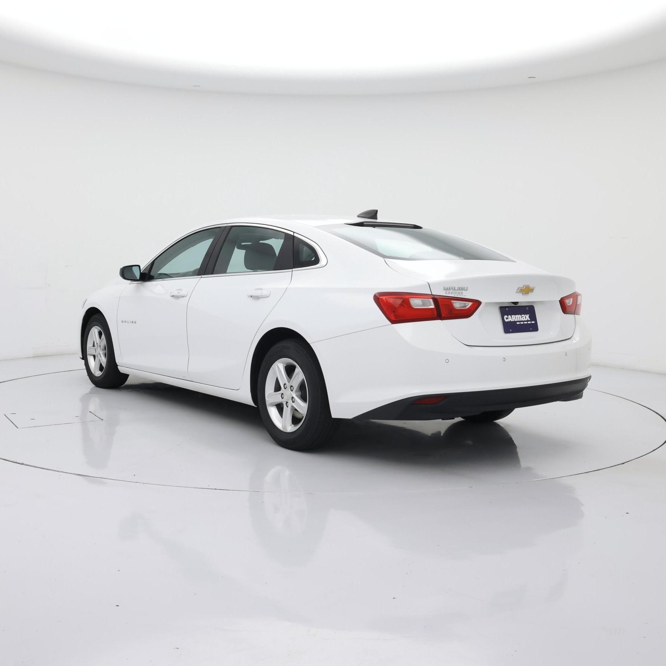 Thumbnail: 2021 Chevrolet Malibu - 2