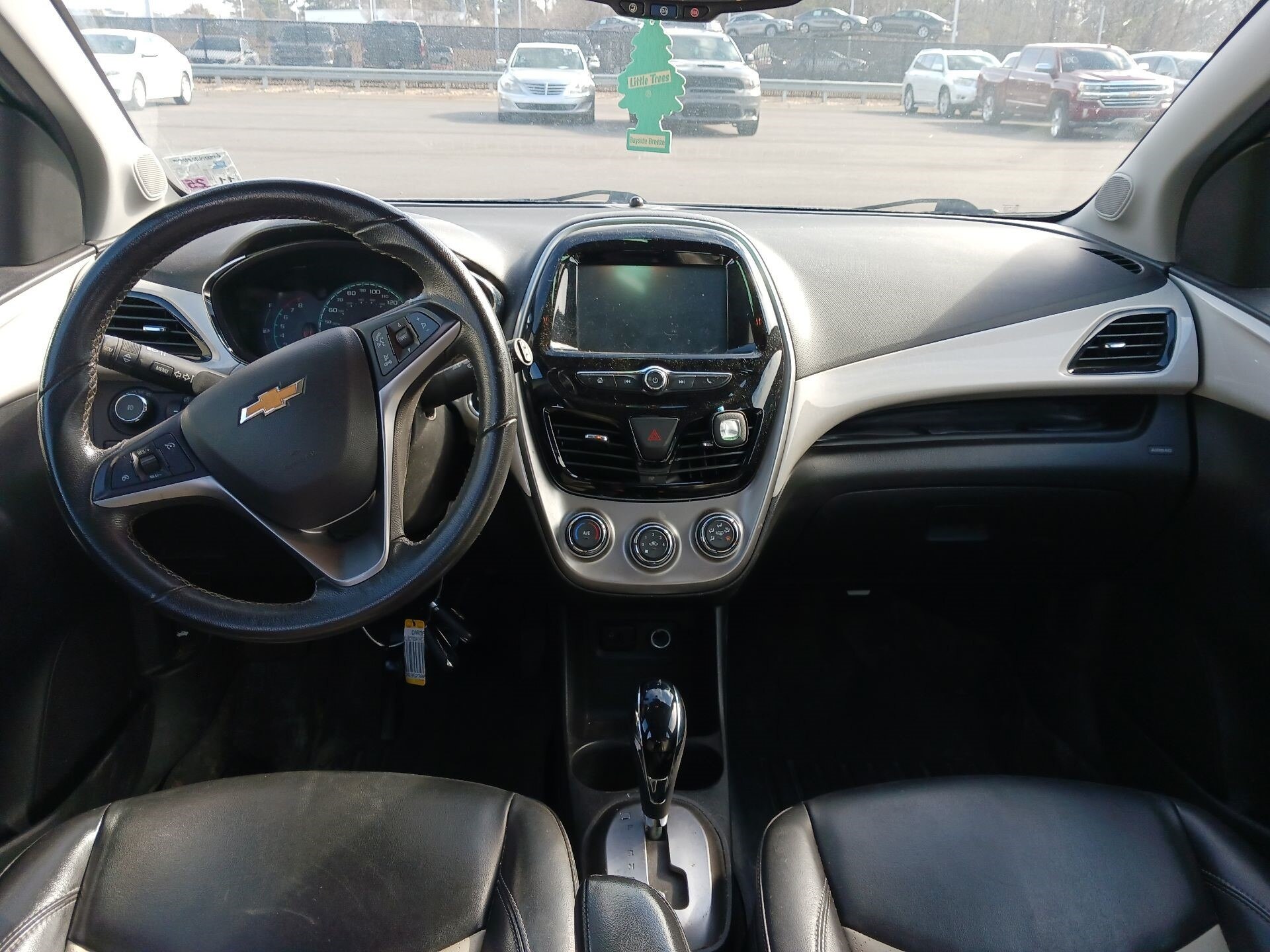 Thumbnail: 2020 Jeep Renegade - 11