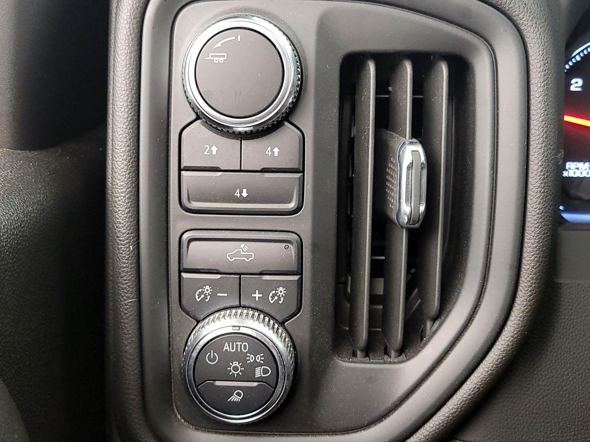 Thumbnail: 2023 GMC Sierra 2500 - 13