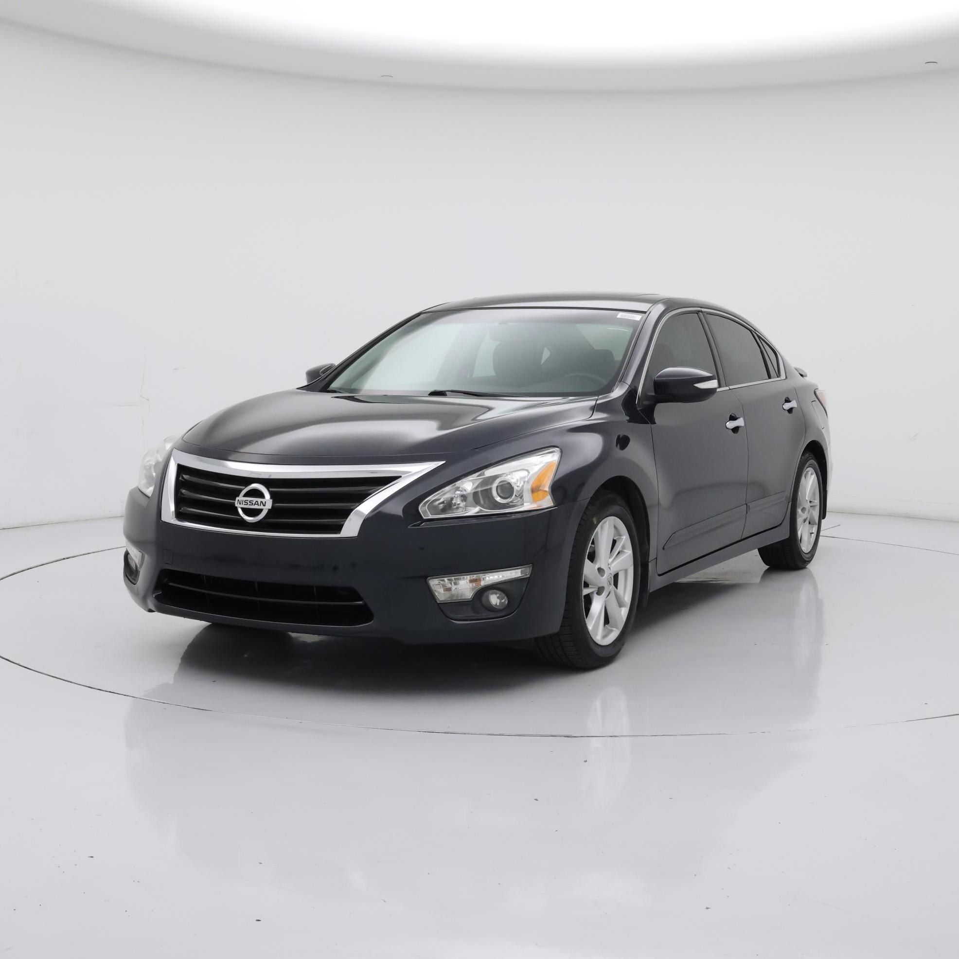 Thumbnail: 2015 Nissan Altima - 4